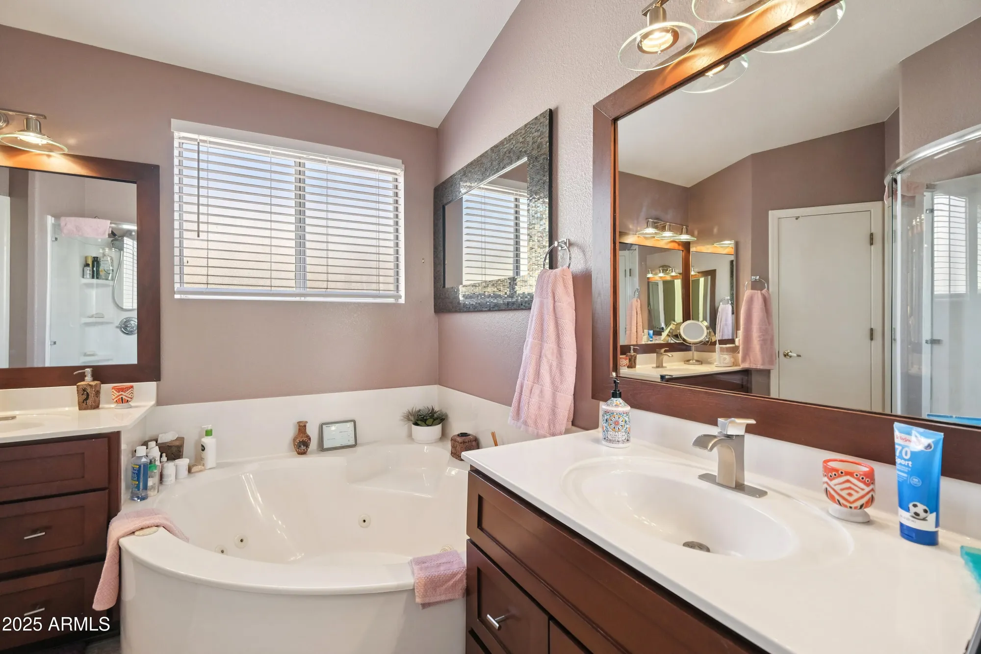 Property Slideshow image 21 of 52 | 15123 w robson cir, Goodyear, AZ, 85395