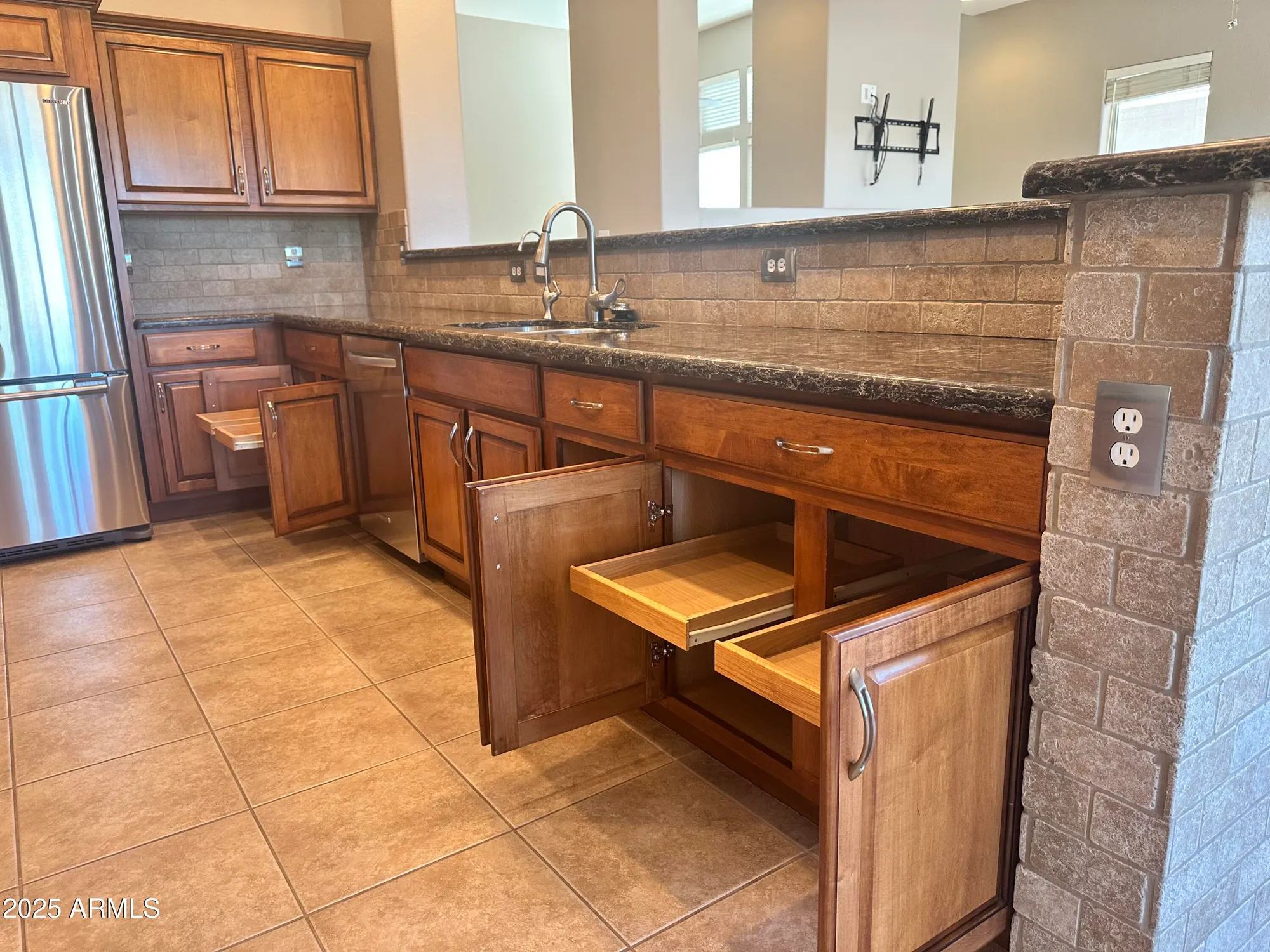 Property Slideshow image 23 of 64 | 3770 e colonial dr, Chandler, AZ, 85249