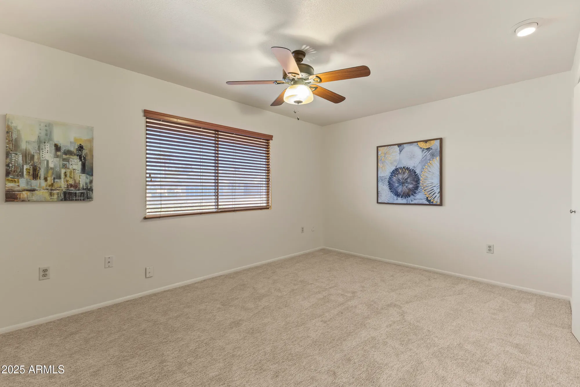 Property Slideshow image 21 of 36 | 10521 w prairie hills cir, Sun City, AZ, 85351