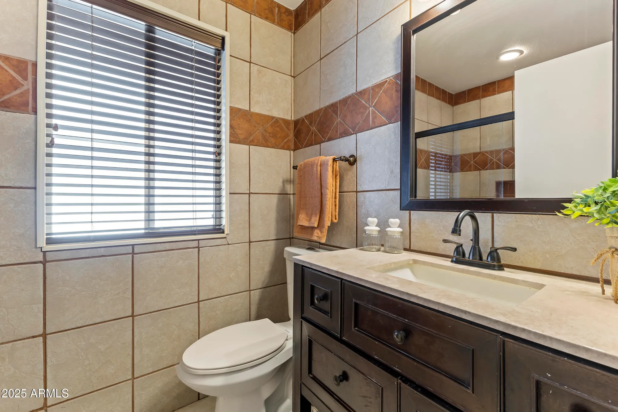 Property Slideshow image 17 of 36 | 10521 w prairie hills cir, Sun City, AZ, 85351