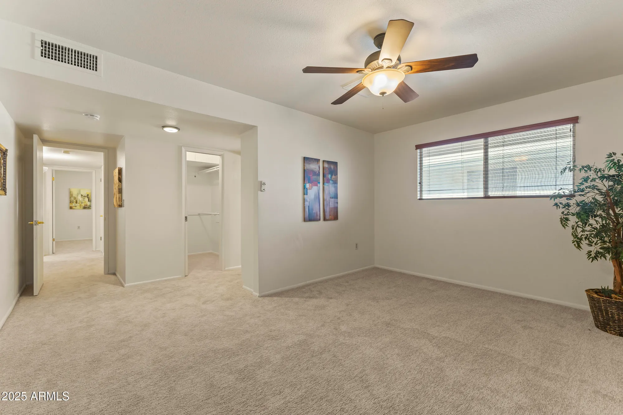 Property Slideshow image 16 of 36 | 10521 w prairie hills cir, Sun City, AZ, 85351