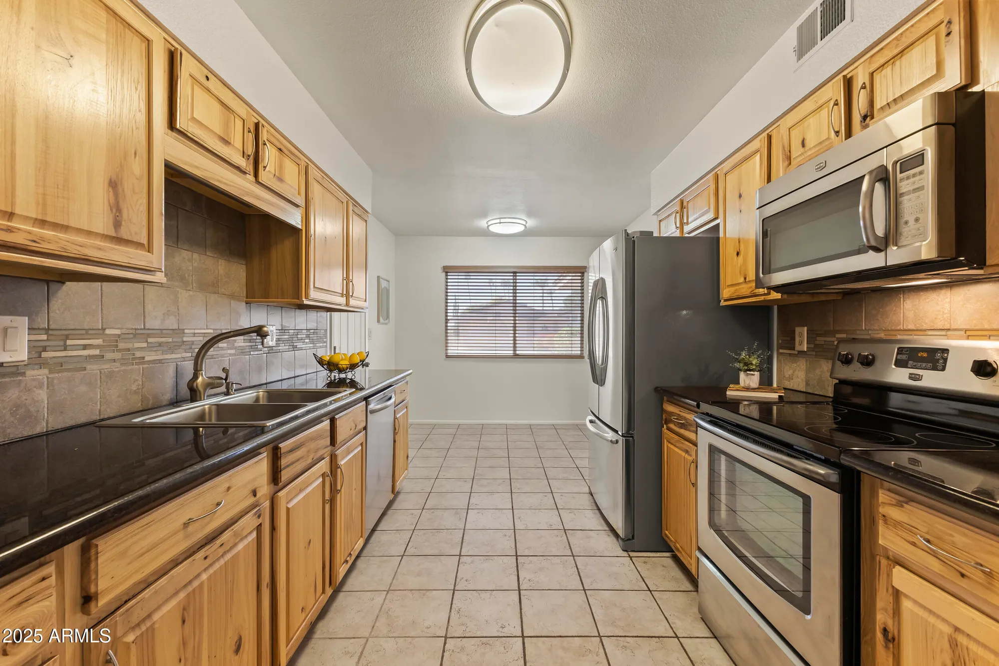 Property Slideshow image 13 of 36 | 10521 w prairie hills cir, Sun City, AZ, 85351