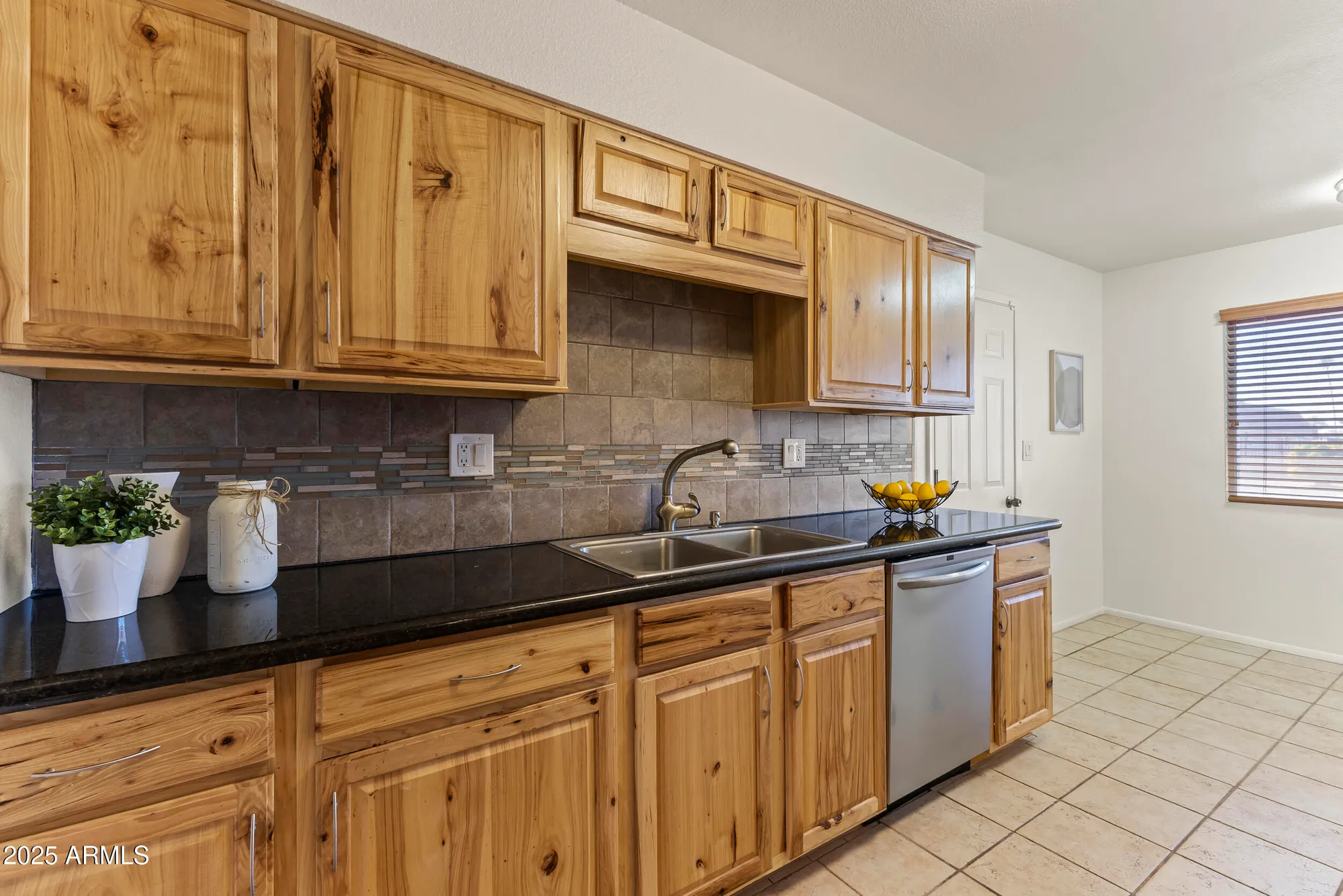 Property Slideshow image 12 of 36 | 10521 w prairie hills cir, Sun City, AZ, 85351