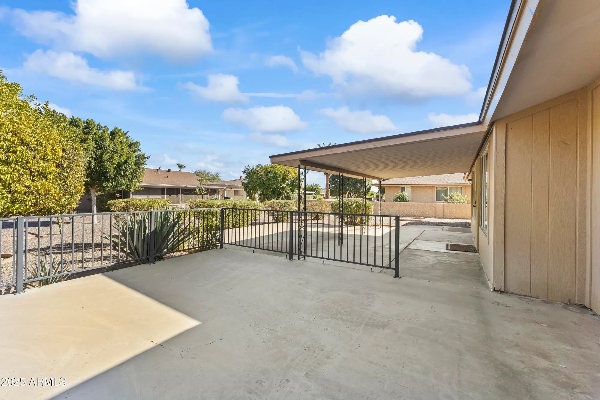 Property Slideshow image 32 of 36 | 10521 w prairie hills cir, Sun City, AZ, 85351