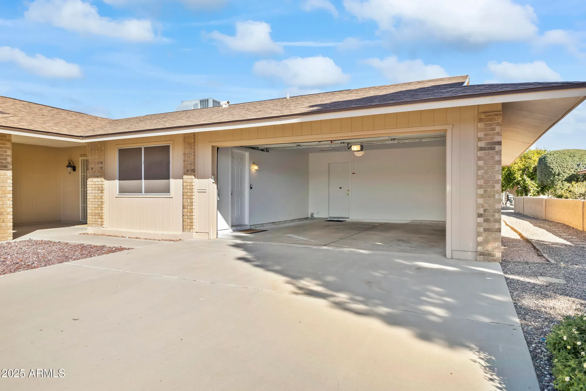 Property Slideshow image 34 of 36 | 10521 w prairie hills cir, Sun City, AZ, 85351