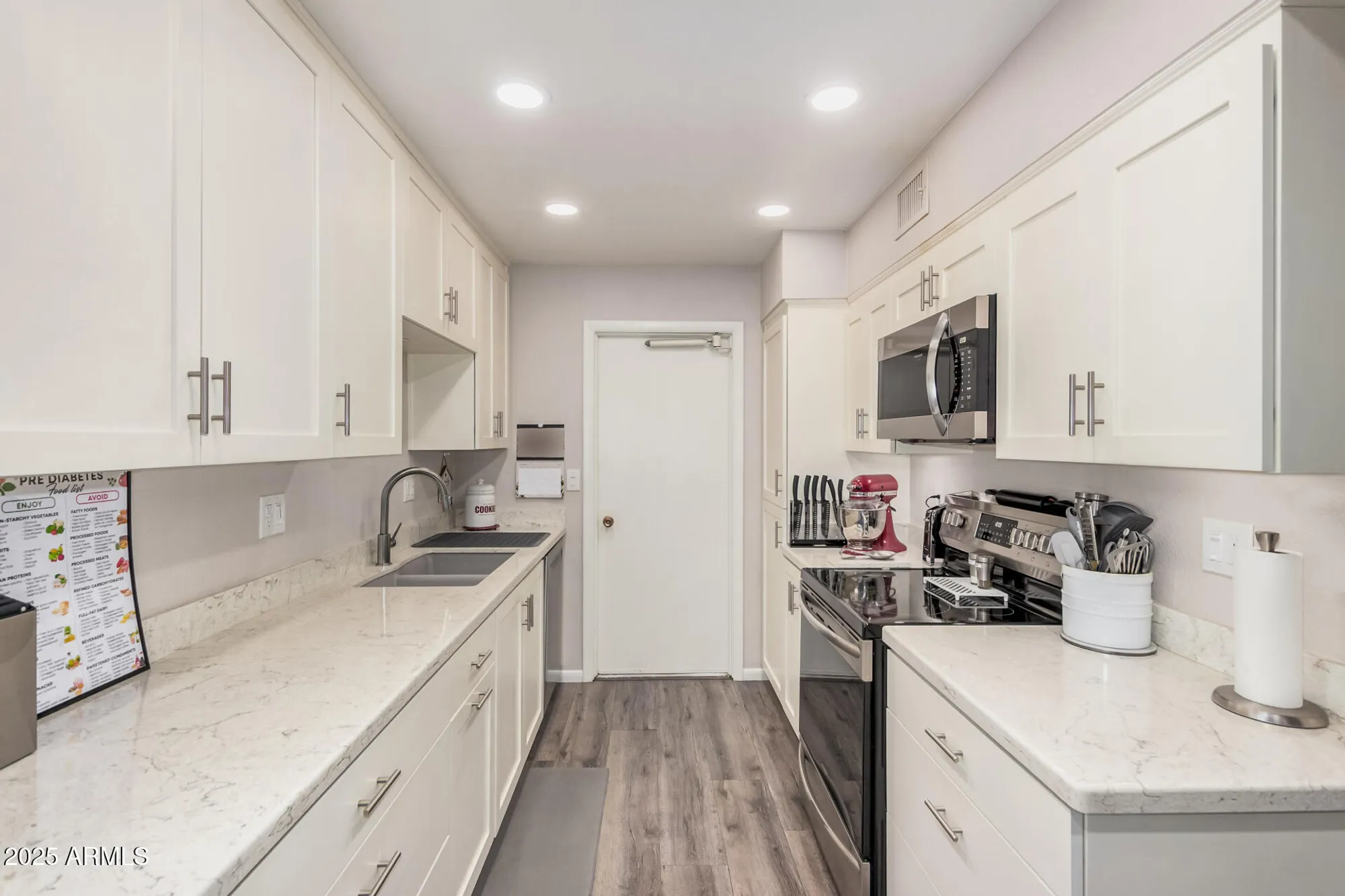 Property Slideshow image 14 of 29 | 10735 w santa fe dr, Sun City, AZ, 85351