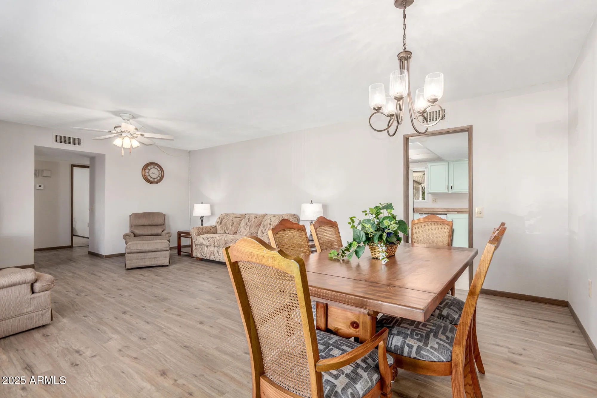 Property Slideshow image 10 of 34 | 10609 w concho cir, Sun City, AZ, 85373