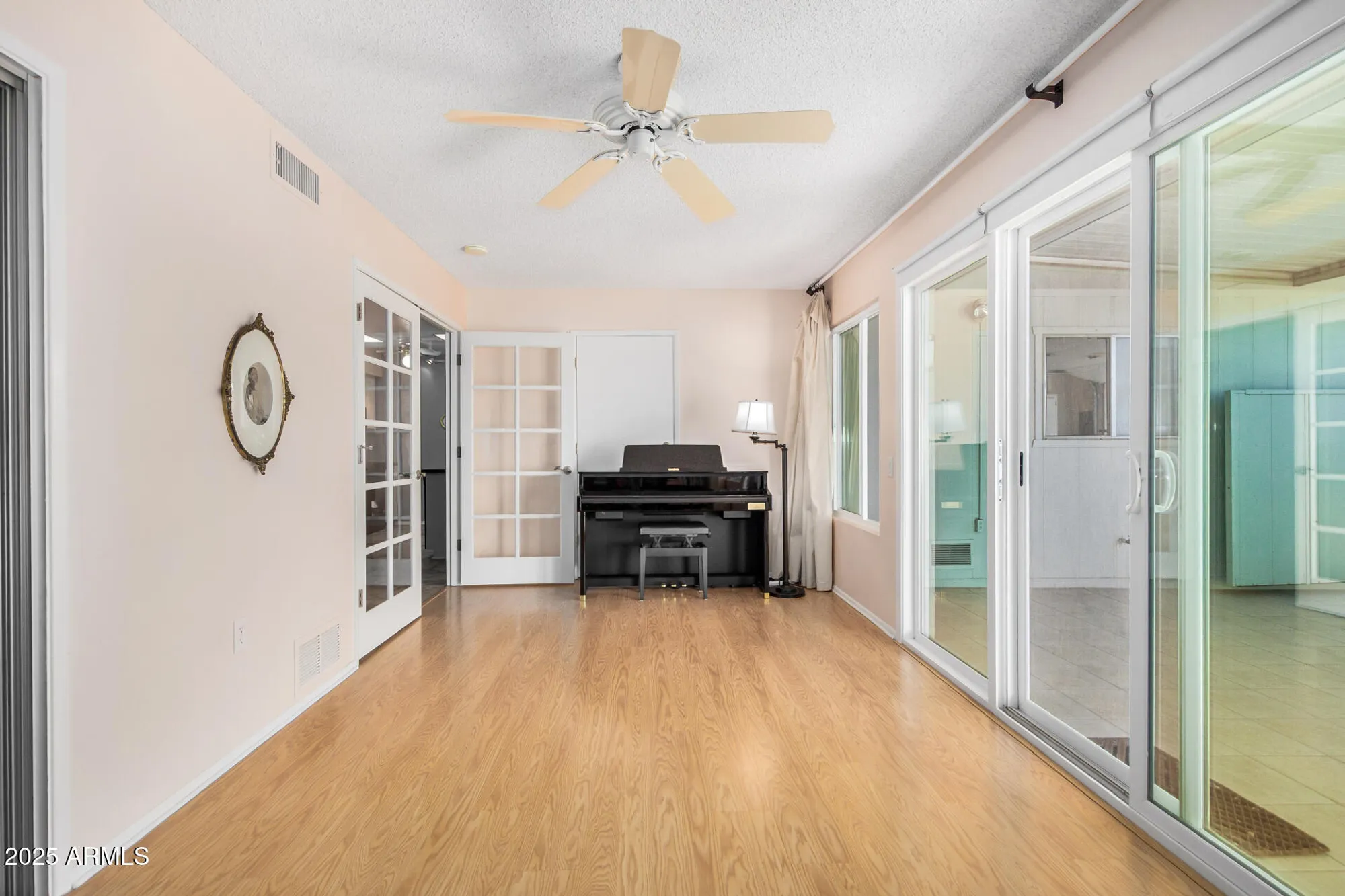 Property Slideshow image 16 of 41 | 13039 n 100th dr, Sun City, AZ, 85351