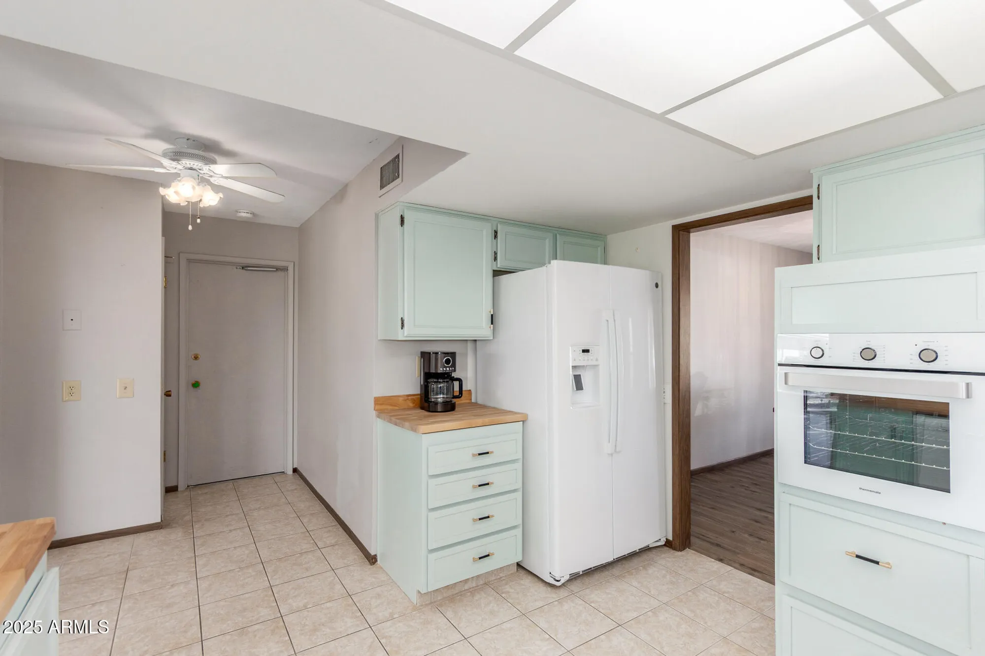 Property Slideshow image 13 of 34 | 10609 w concho cir, Sun City, AZ, 85373