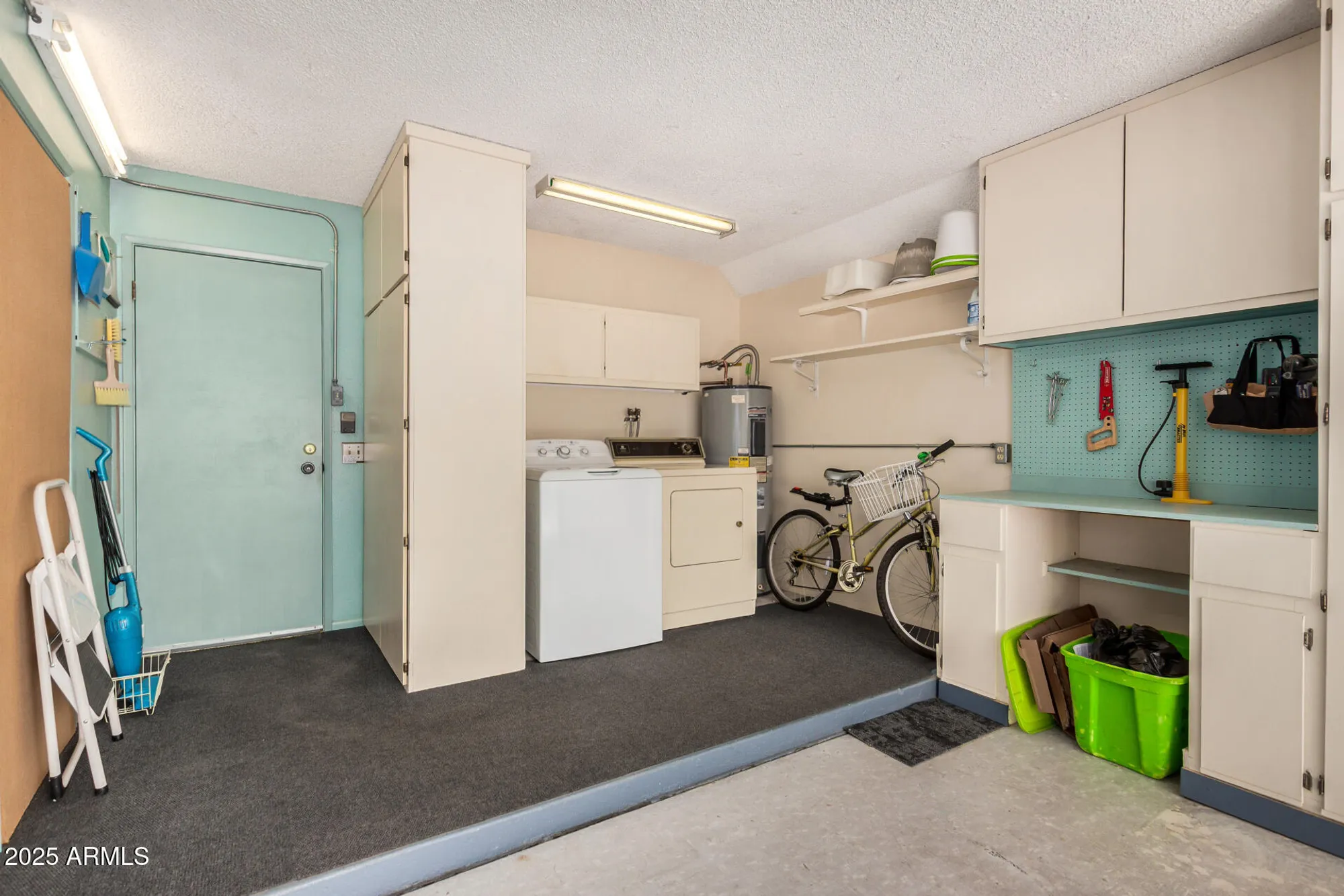 Property Slideshow image 28 of 41 | 13039 n 100th dr, Sun City, AZ, 85351