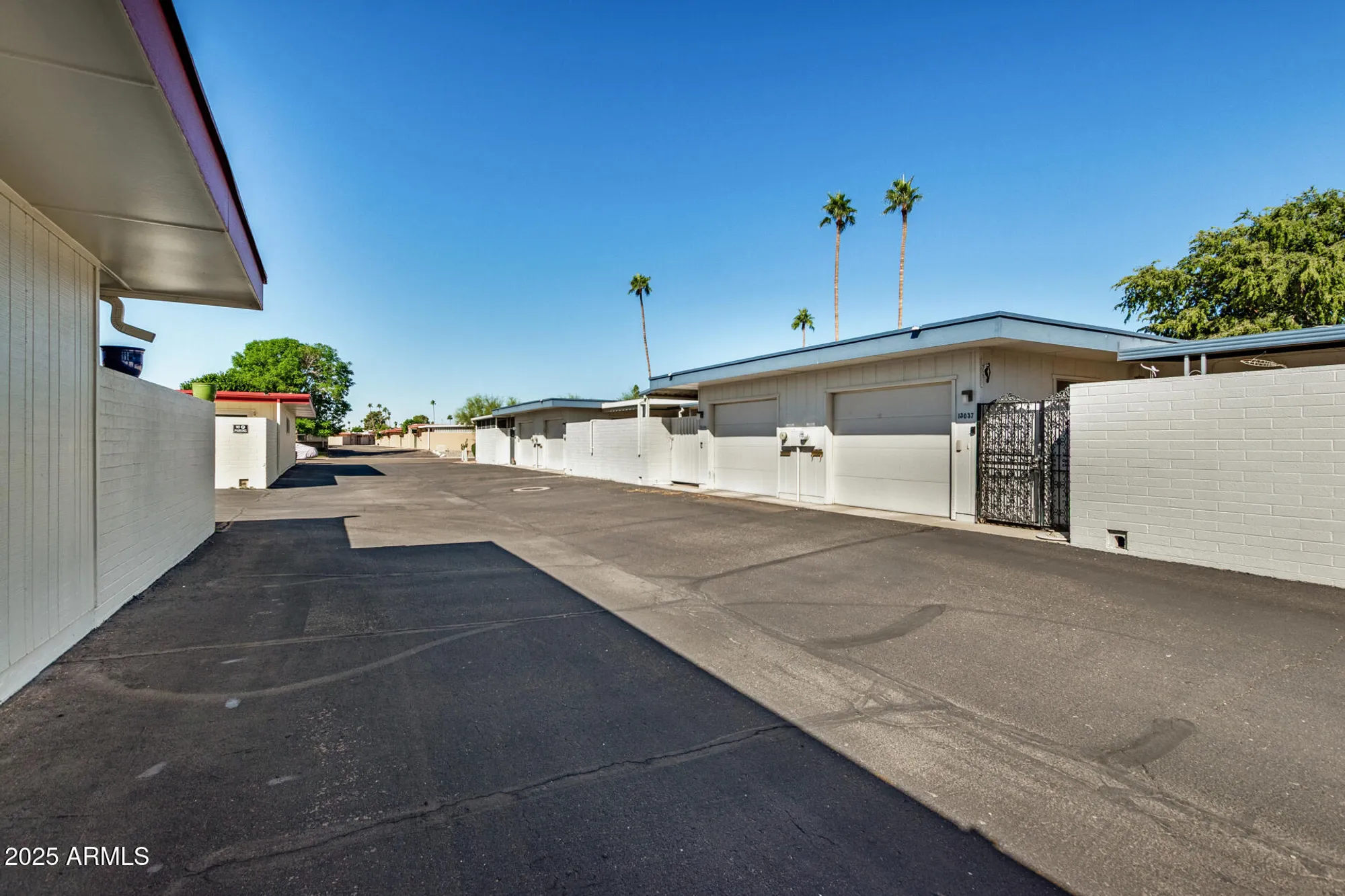 Property Slideshow image 33 of 41 | 13039 n 100th dr, Sun City, AZ, 85351