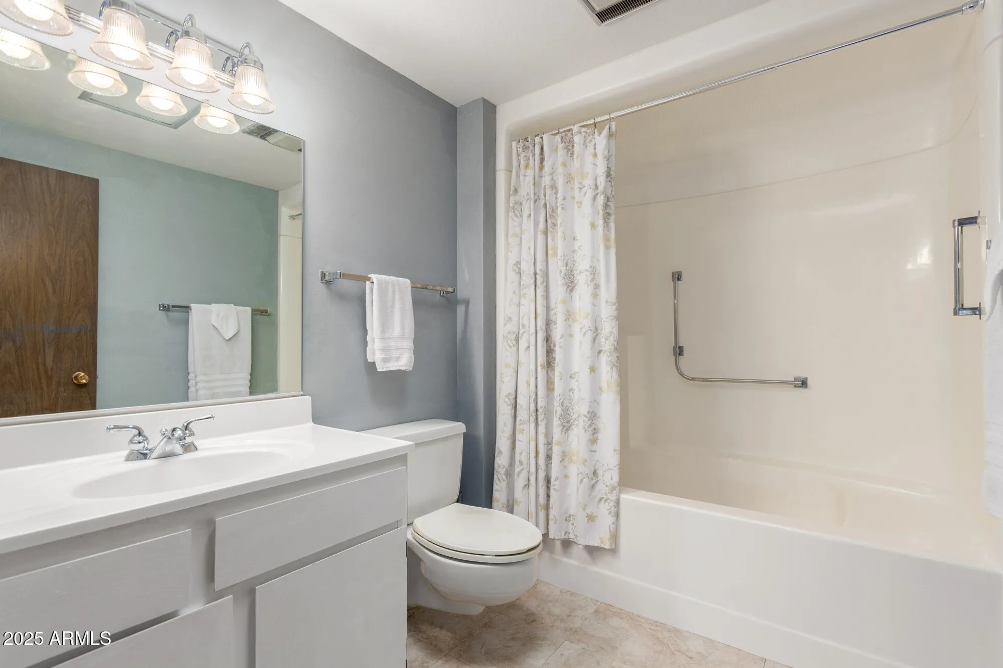 Property Slideshow image 21 of 34 | 10609 w concho cir, Sun City, AZ, 85373