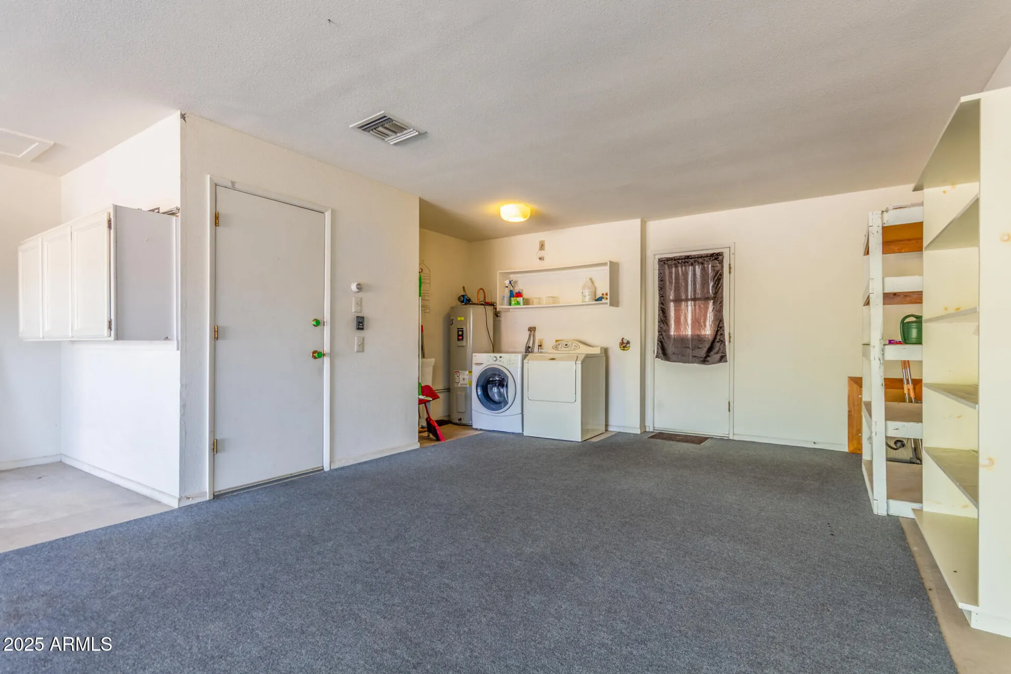 Property Slideshow image 22 of 34 | 10609 w concho cir, Sun City, AZ, 85373