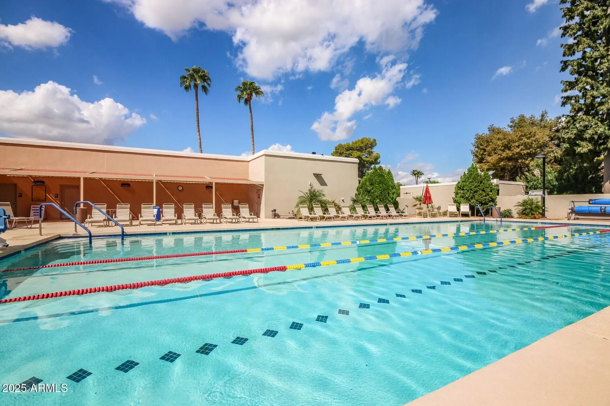 Property Slideshow image 30 of 34 | 10609 w concho cir, Sun City, AZ, 85373