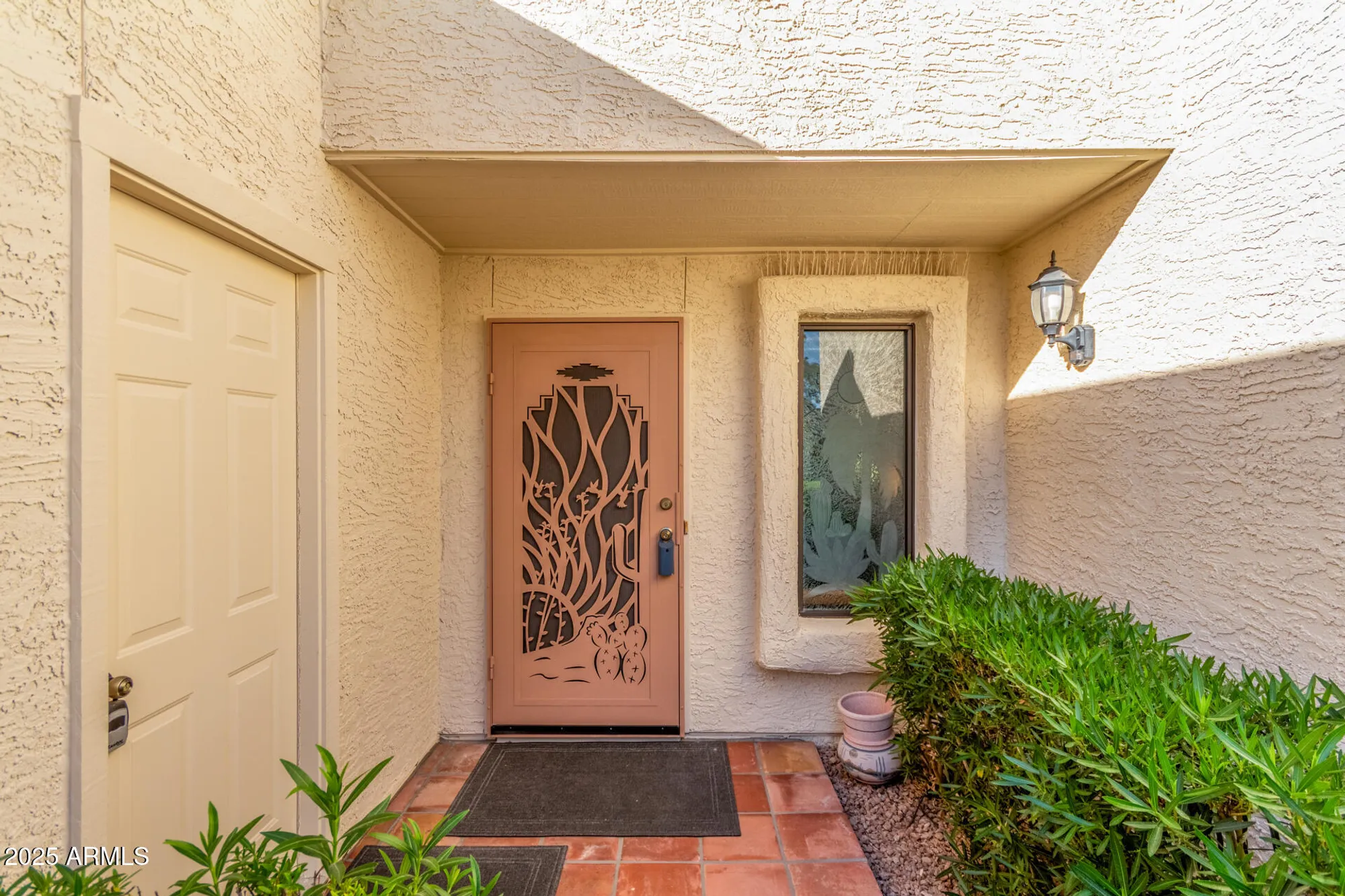 Property Slideshow image 8 of 74 | 625 s arrowwood way, Mesa, AZ, 85208