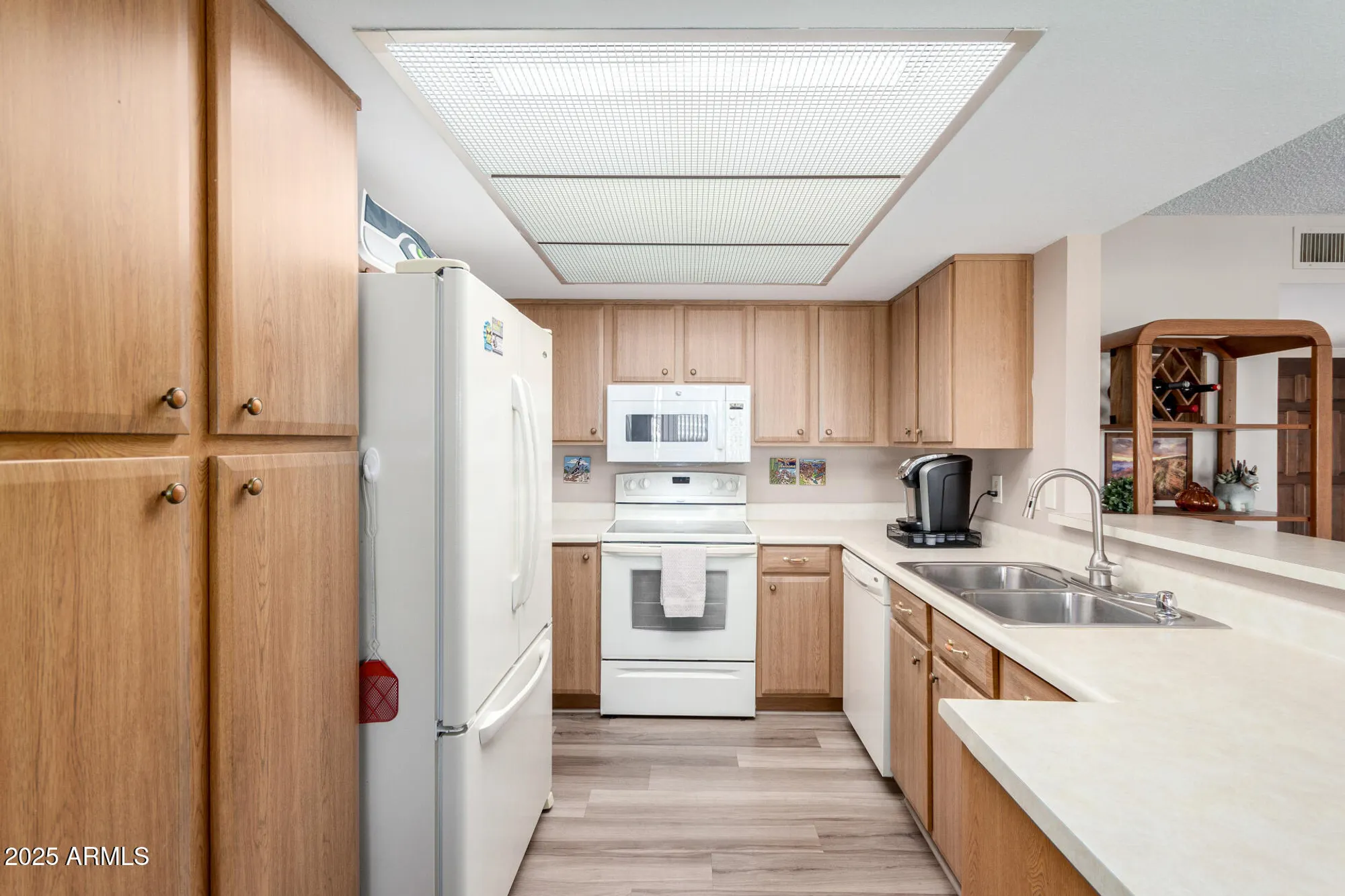 Property Slideshow image 16 of 74 | 625 s arrowwood way, Mesa, AZ, 85208