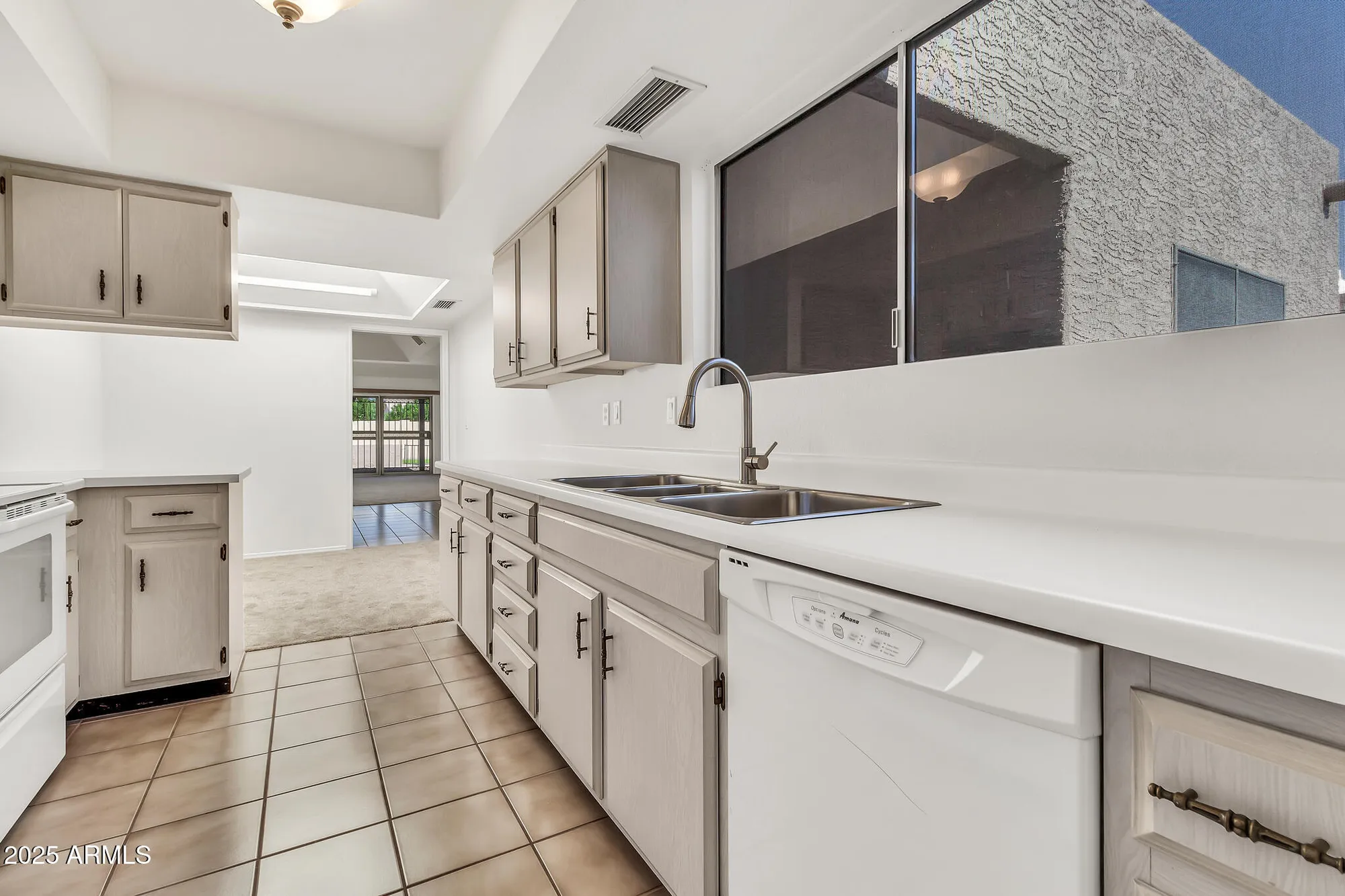 Property Slideshow image 19 of 46 | 9834 e minnesota ave, Sun Lakes, AZ, 85248