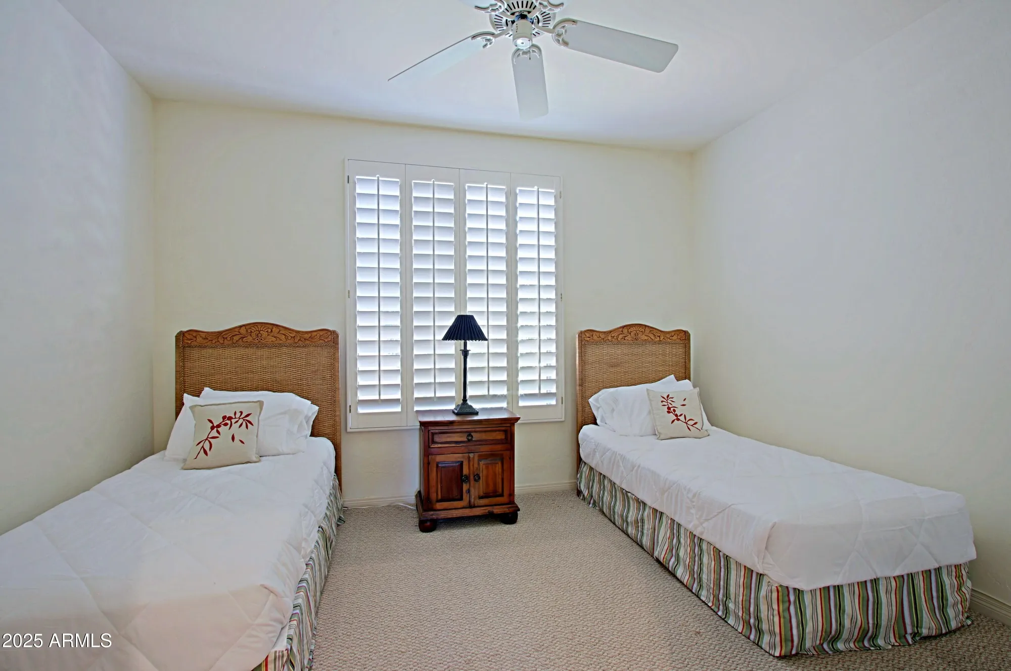 Property Slideshow image 38 of 110 | 34483 n 68th way, Scottsdale, AZ, 85266