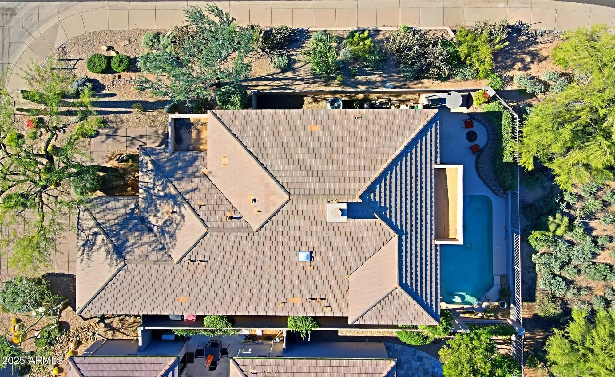 Property Slideshow image 4 of 110 | 34483 n 68th way, Scottsdale, AZ, 85266