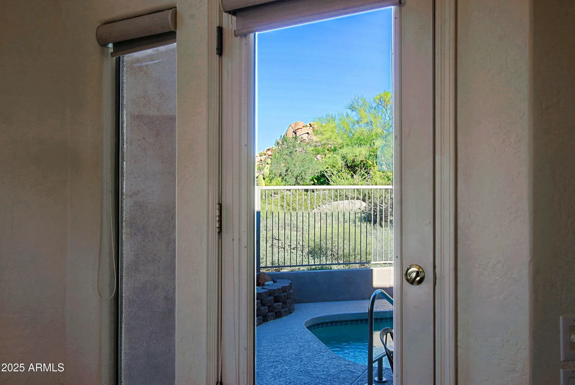 Property Slideshow image 21 of 110 | 34483 n 68th way, Scottsdale, AZ, 85266