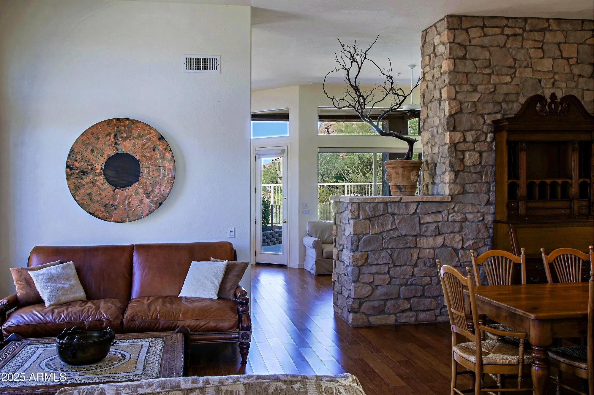 Property Slideshow image 9 of 110 | 34483 n 68th way, Scottsdale, AZ, 85266