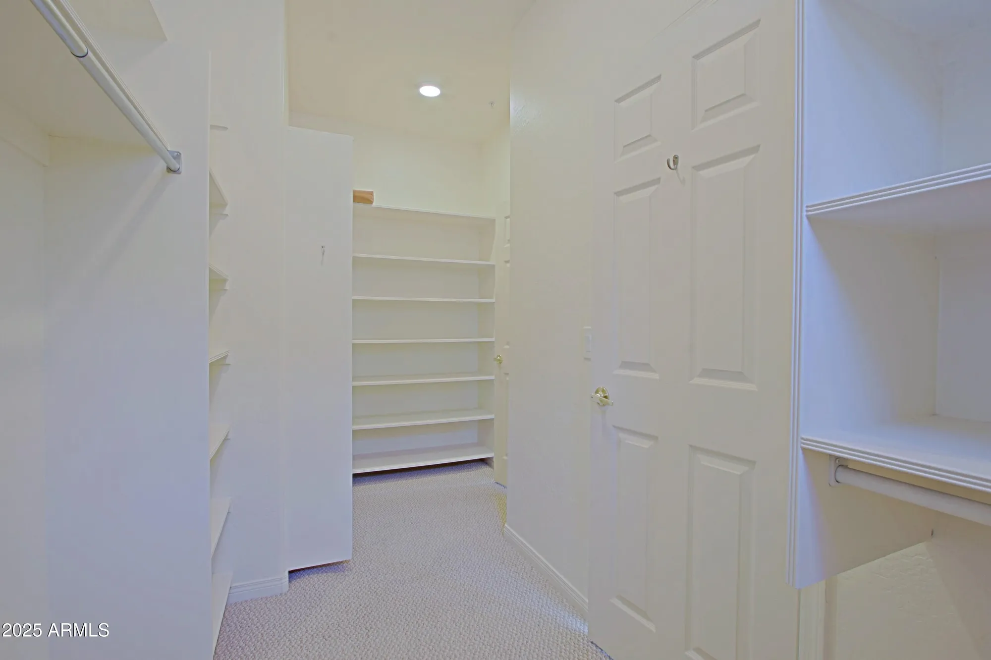 Property Slideshow image 37 of 110 | 34483 n 68th way, Scottsdale, AZ, 85266