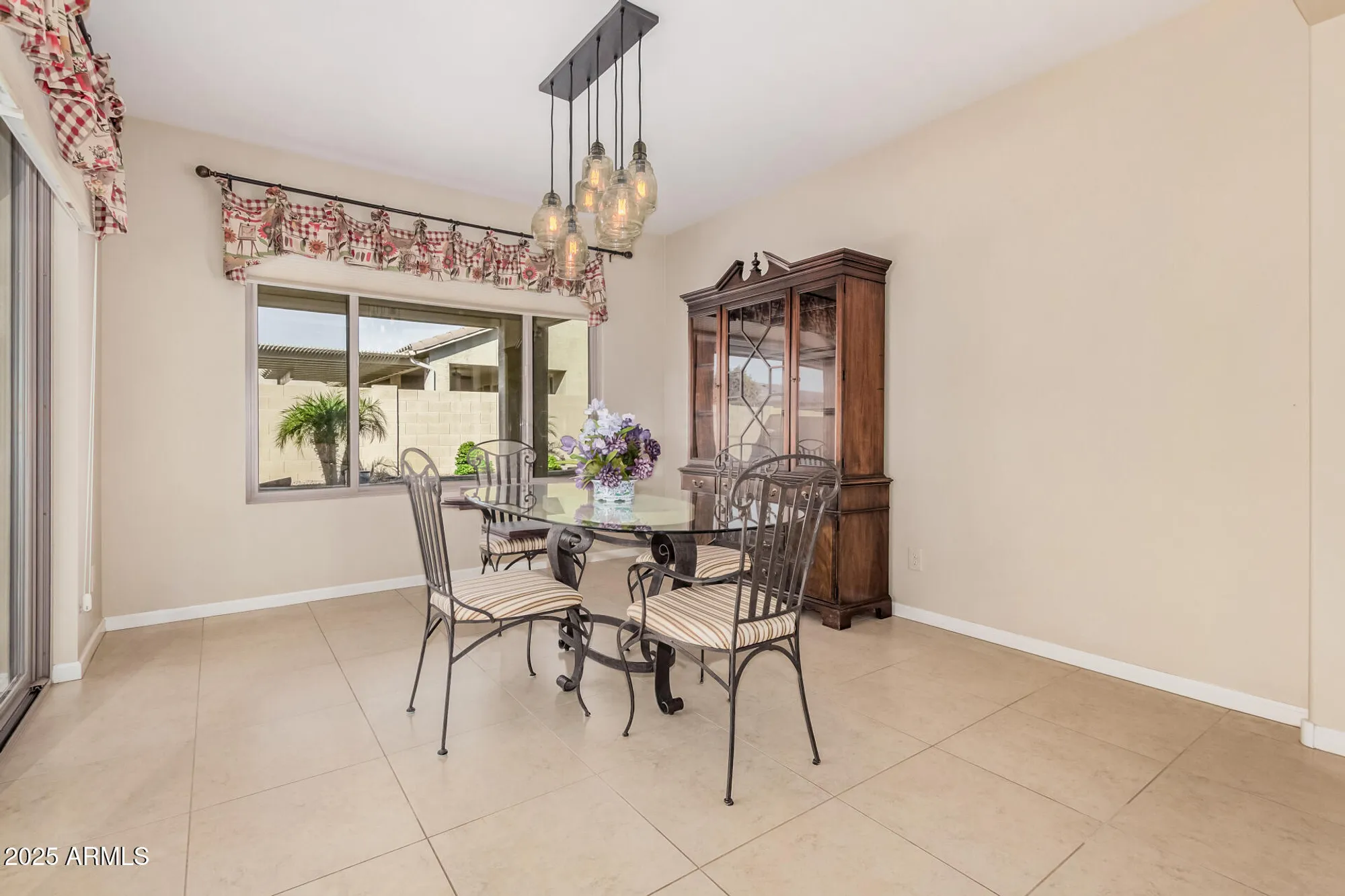 Property Slideshow image 14 of 56 | 4748 w loma verde ave, Eloy, AZ, 85131