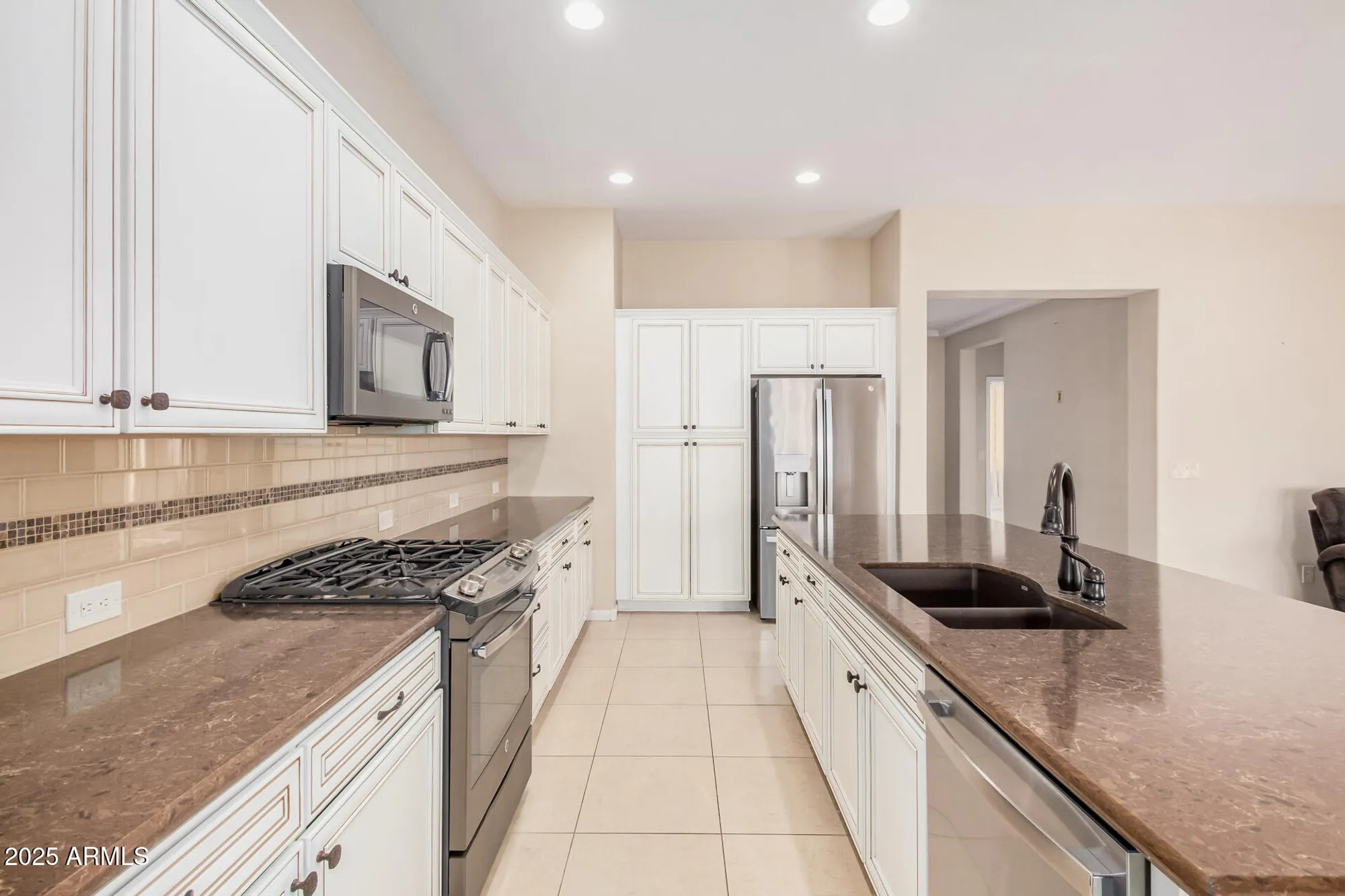 Property Slideshow image 18 of 56 | 4748 w loma verde ave, Eloy, AZ, 85131