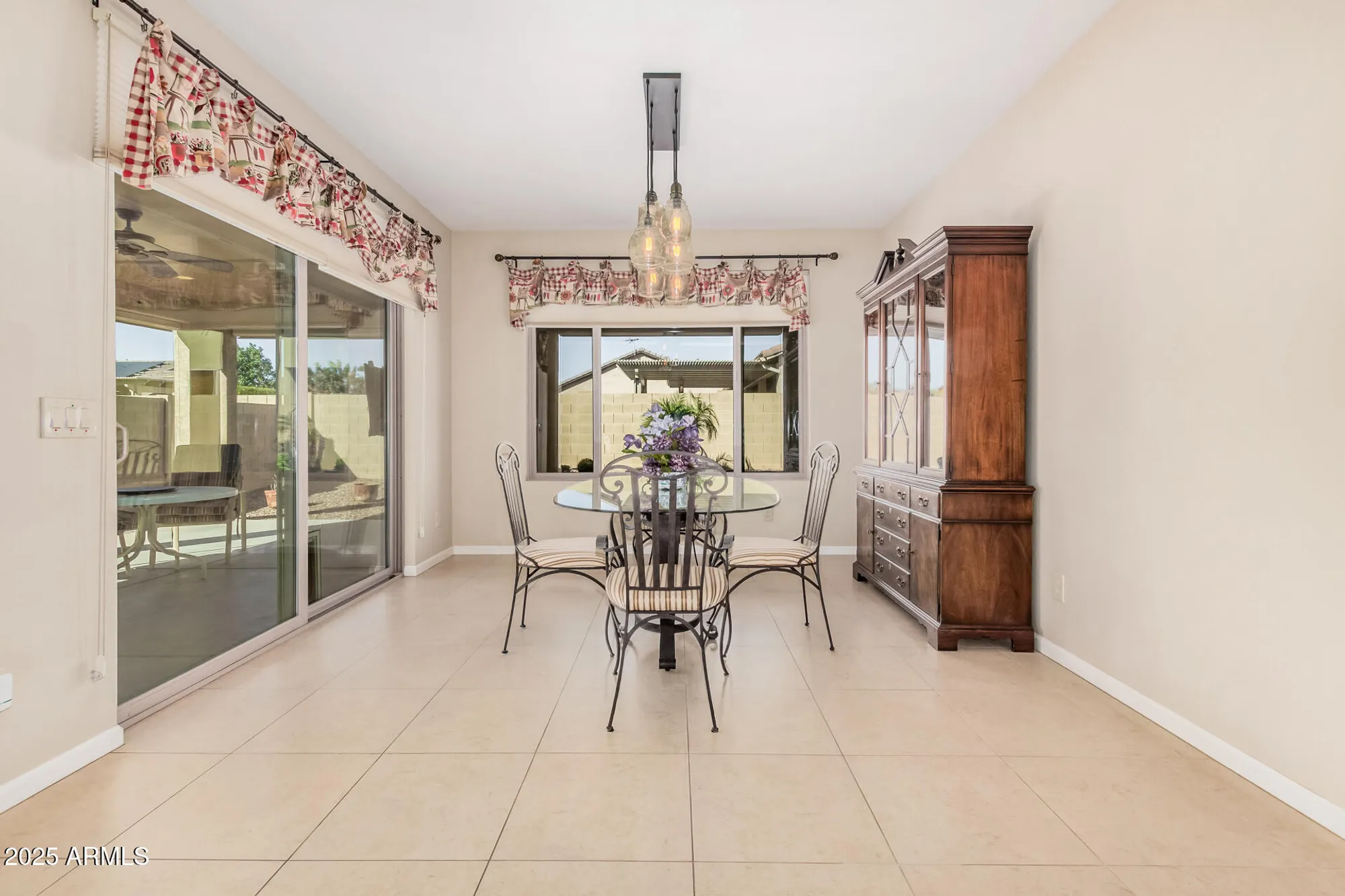 Property Slideshow image 13 of 56 | 4748 w loma verde ave, Eloy, AZ, 85131