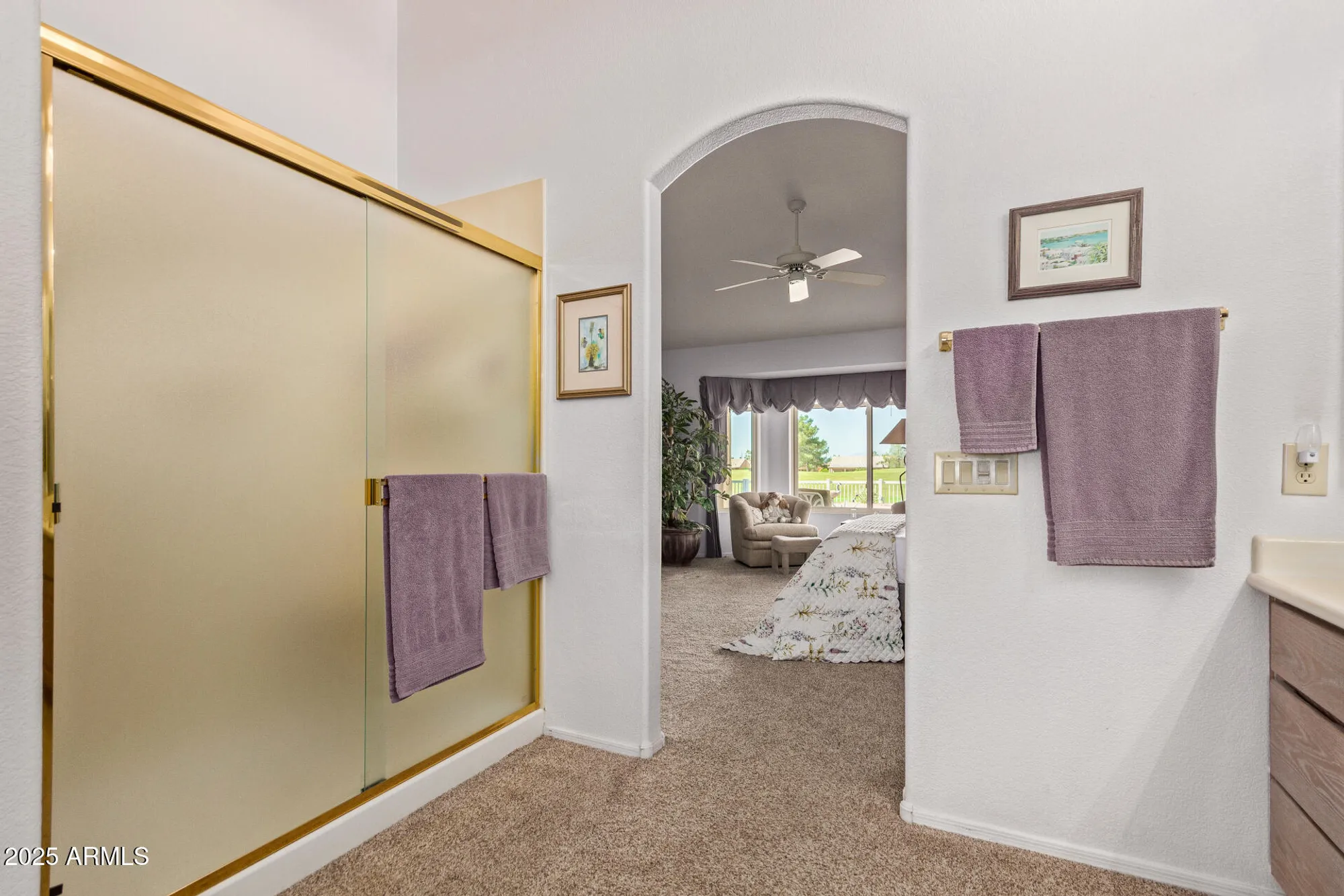 Property Slideshow image 16 of 47 | 5842 s amberwood dr, Chandler, AZ, 85248