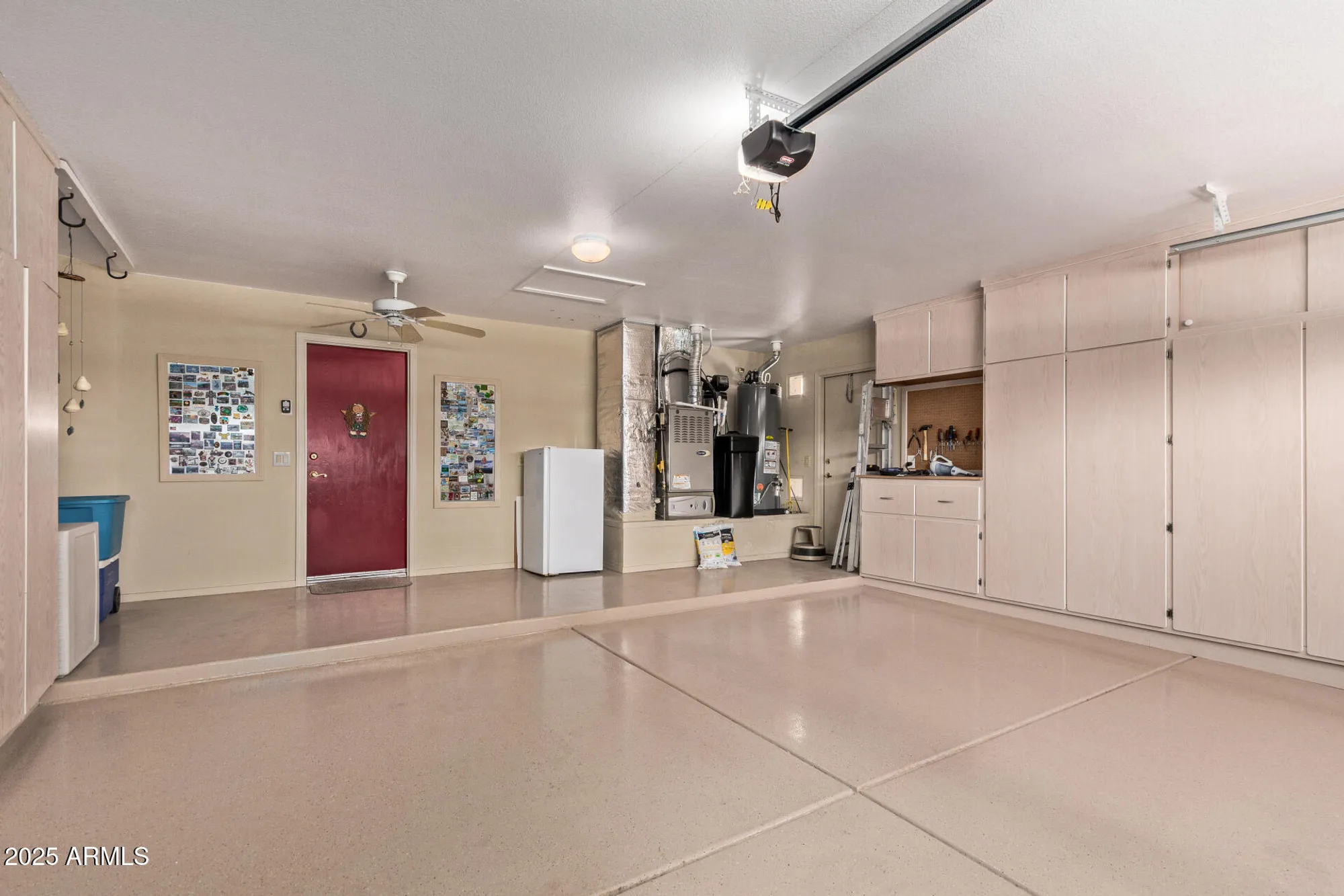 Property Slideshow image 21 of 47 | 5842 s amberwood dr, Chandler, AZ, 85248