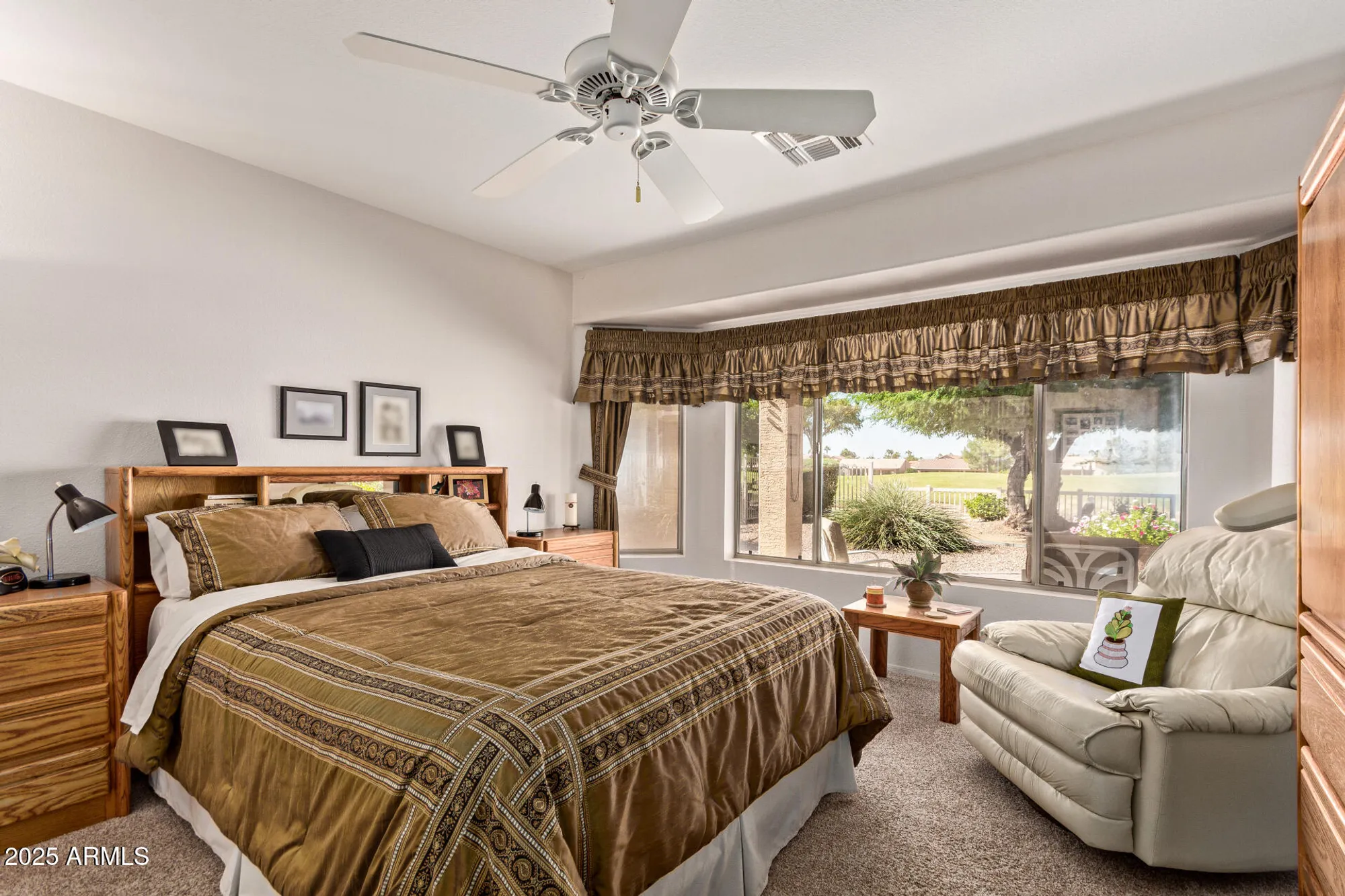 Property Slideshow image 18 of 47 | 5842 s amberwood dr, Chandler, AZ, 85248