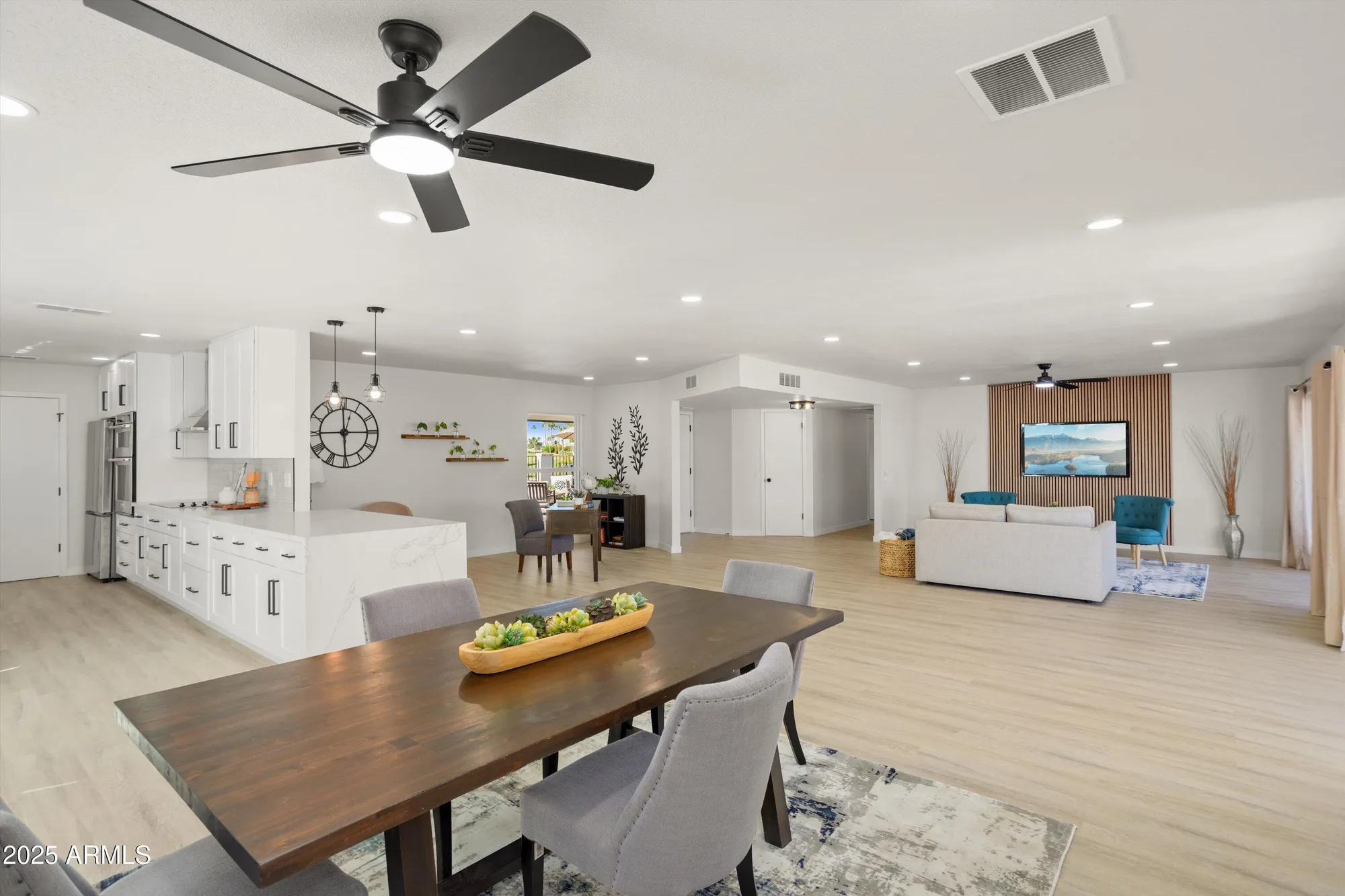 Property Slideshow image 15 of 39 | 20627 n 123rd dr, Sun City West, AZ, 85375