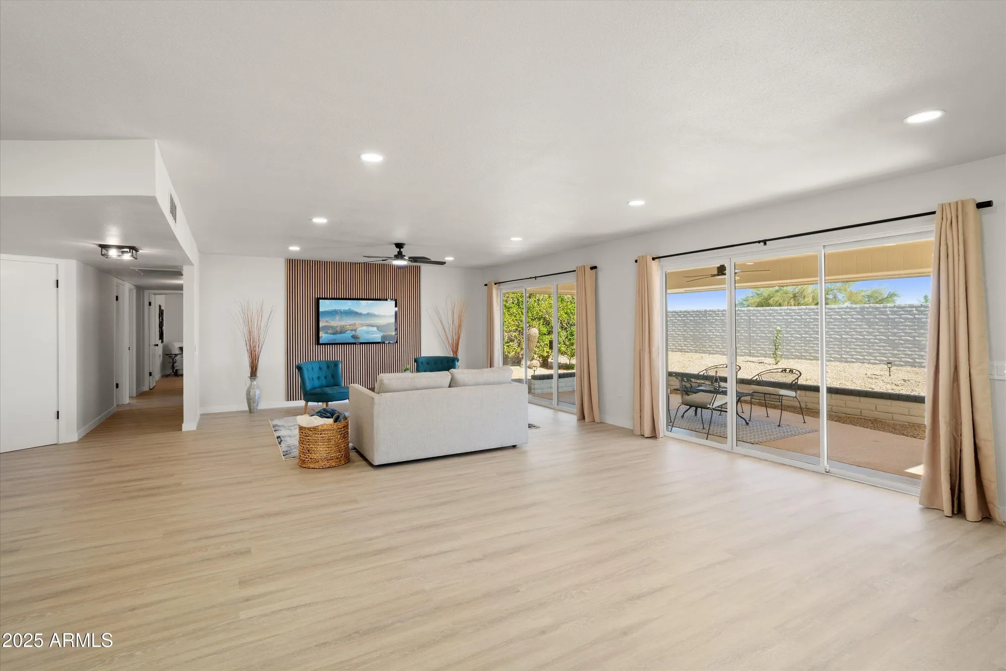 Property Slideshow image 13 of 39 | 20627 n 123rd dr, Sun City West, AZ, 85375