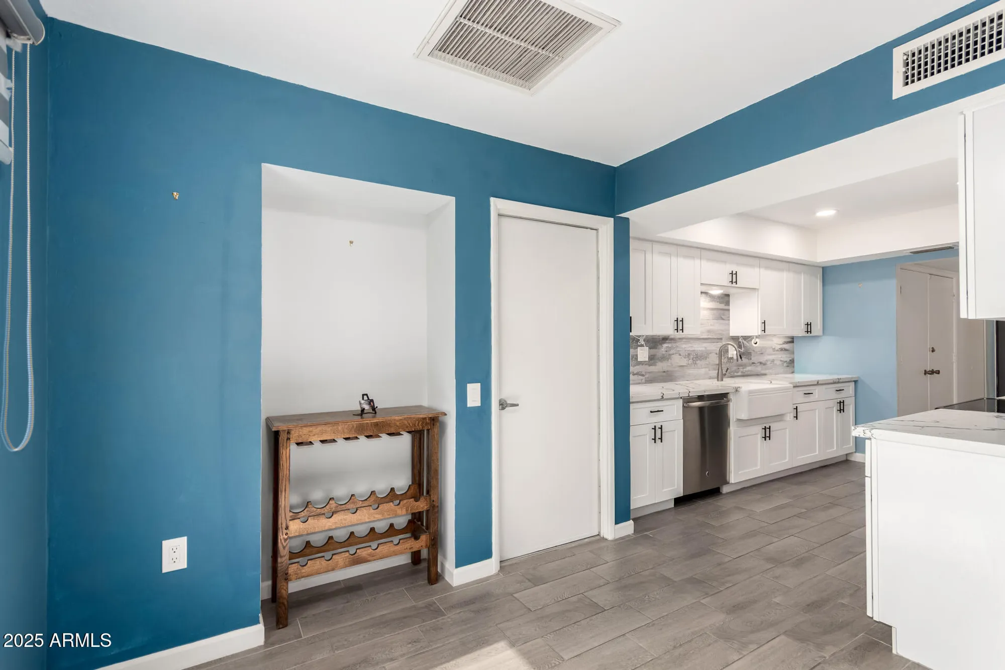 Property Slideshow image 11 of 35 | 19045 n signal butte cir, Sun City, AZ, 85373