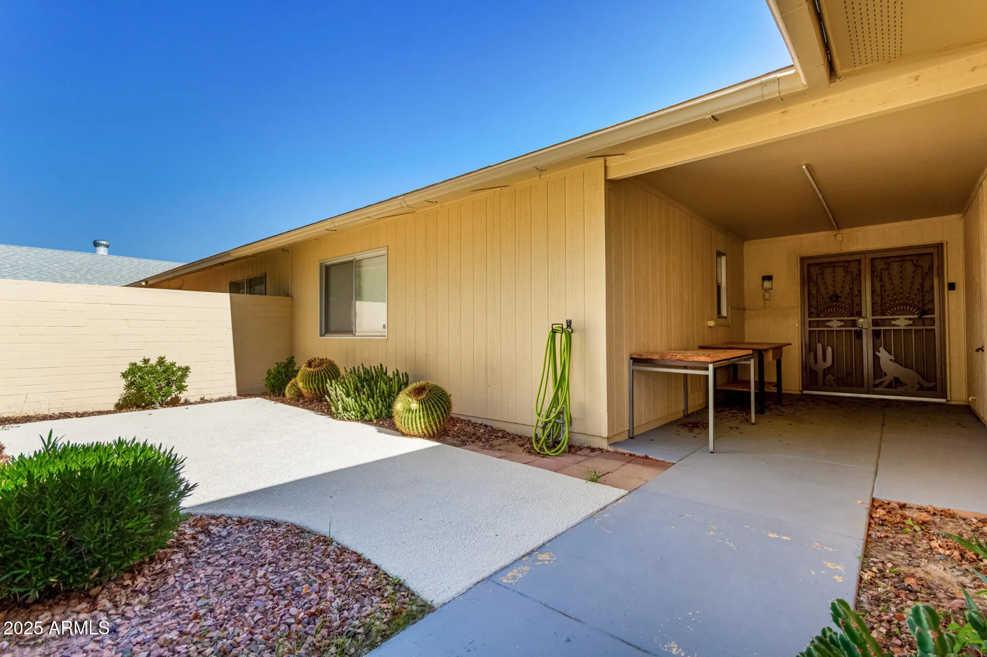 Property Slideshow image 4 of 35 | 19045 n signal butte cir, Sun City, AZ, 85373