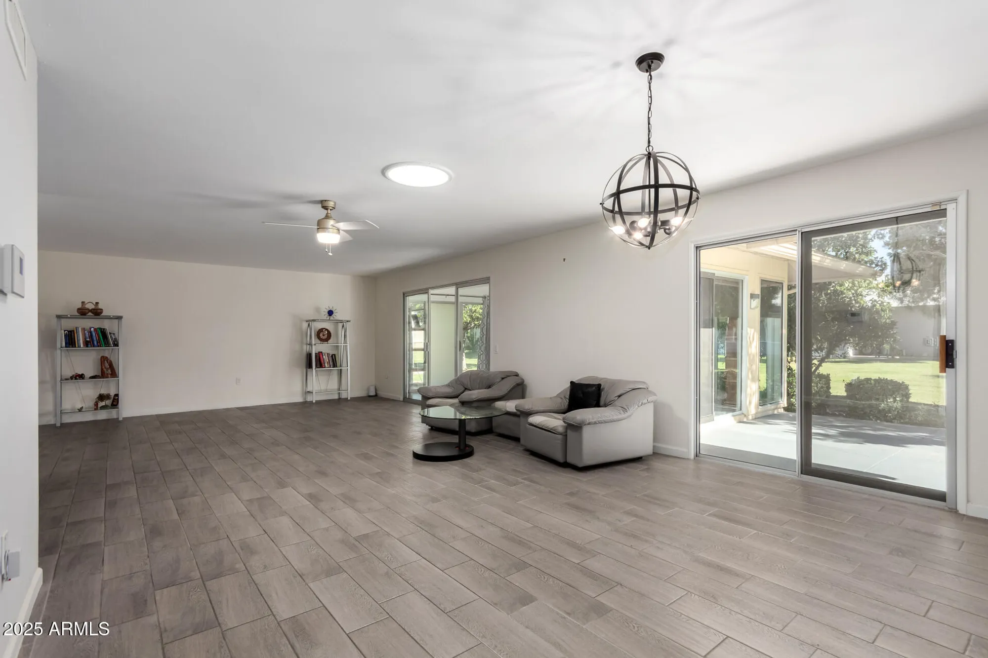 Property Slideshow image 6 of 35 | 19045 n signal butte cir, Sun City, AZ, 85373