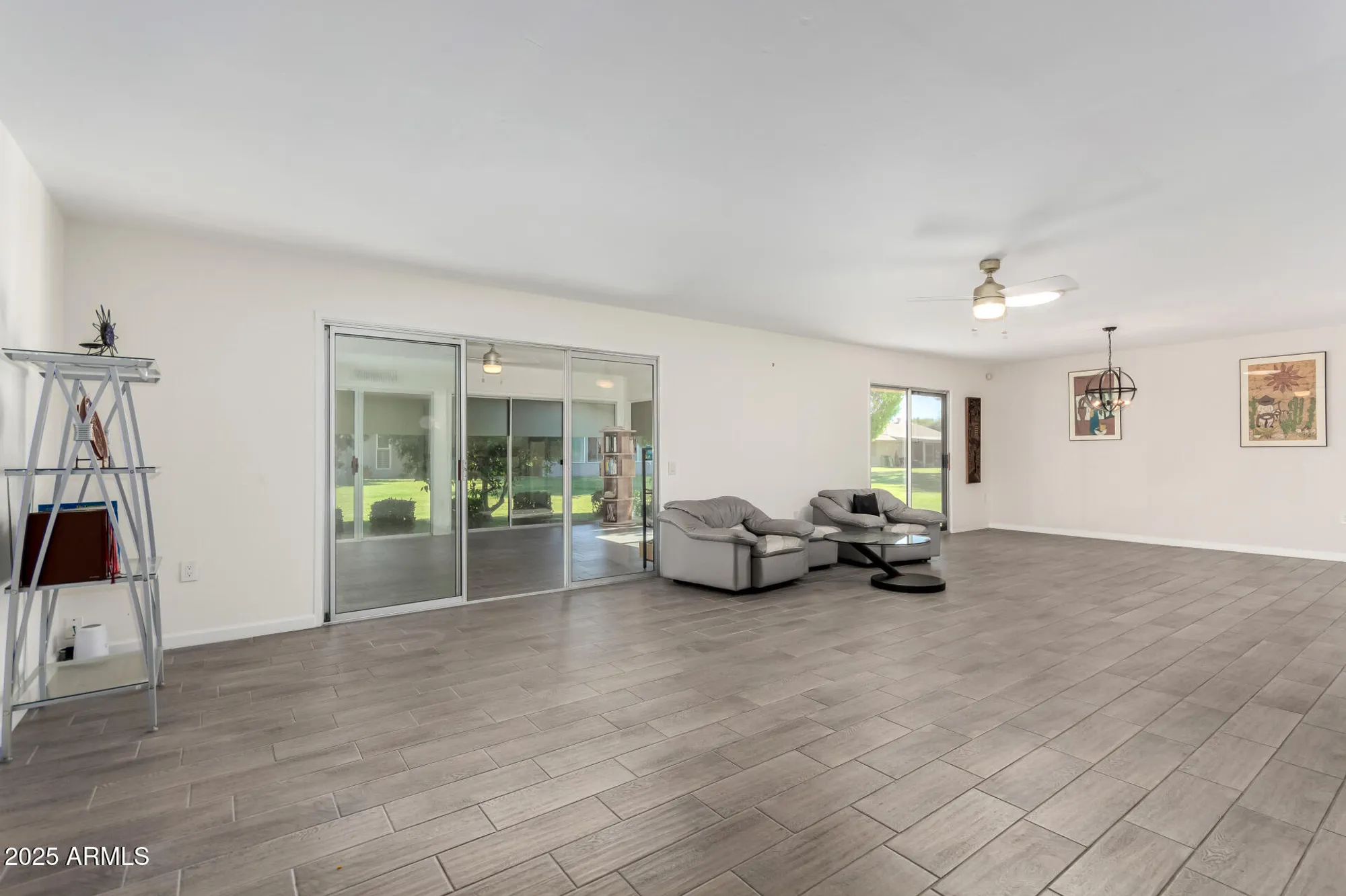 Property Slideshow image 8 of 35 | 19045 n signal butte cir, Sun City, AZ, 85373