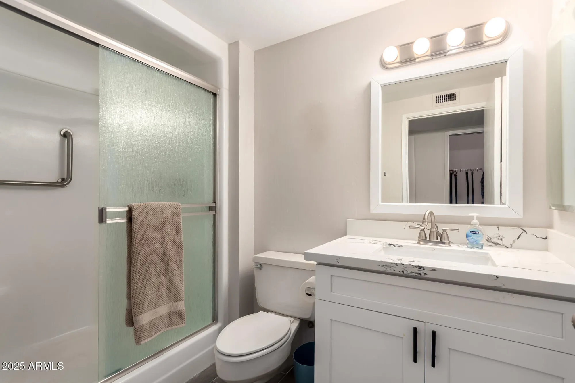 Property Slideshow image 19 of 35 | 19045 n signal butte cir, Sun City, AZ, 85373