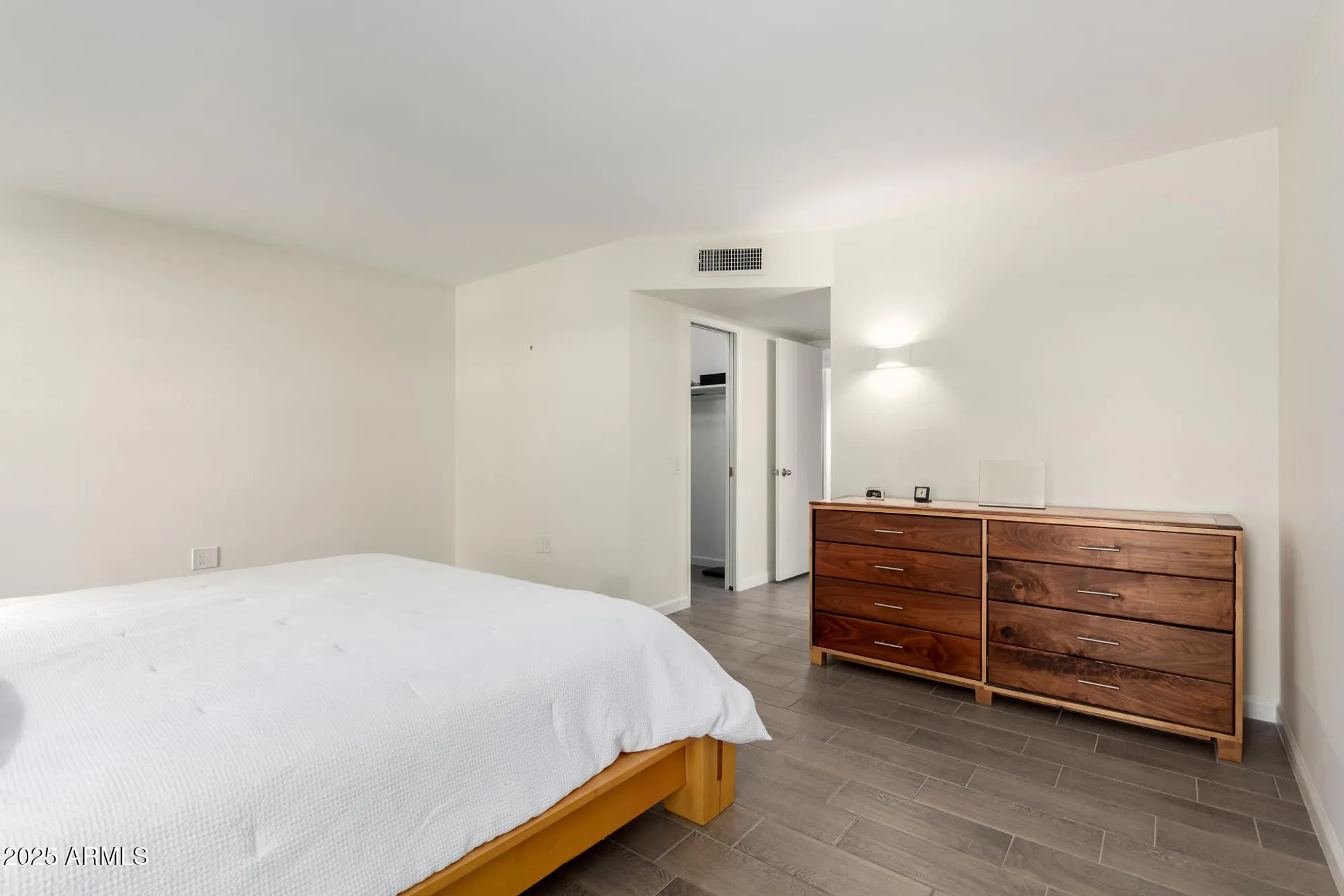 Property Slideshow image 16 of 35 | 19045 n signal butte cir, Sun City, AZ, 85373