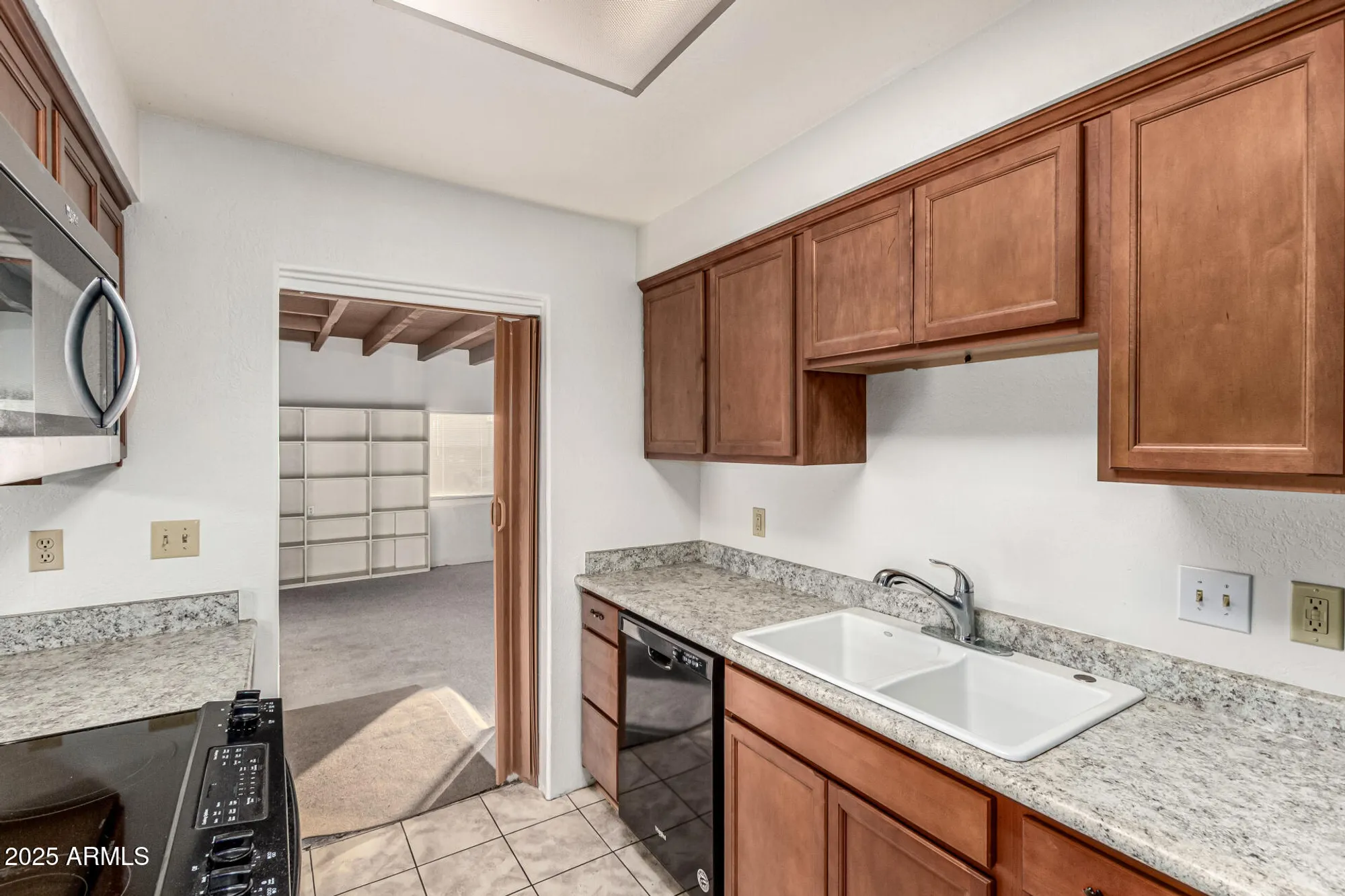 Property Slideshow image 13 of 32 | 1520 s abrego dr, Green Valley, AZ, 85614