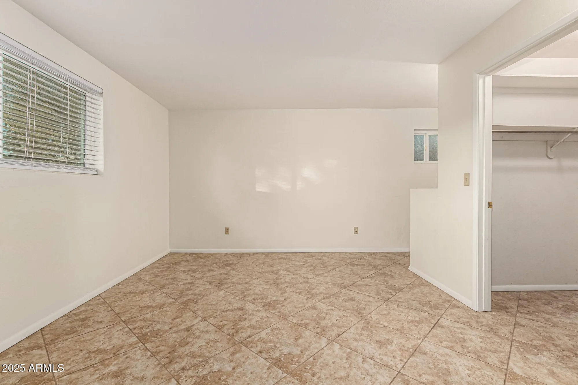Property Slideshow image 19 of 32 | 1520 s abrego dr, Green Valley, AZ, 85614