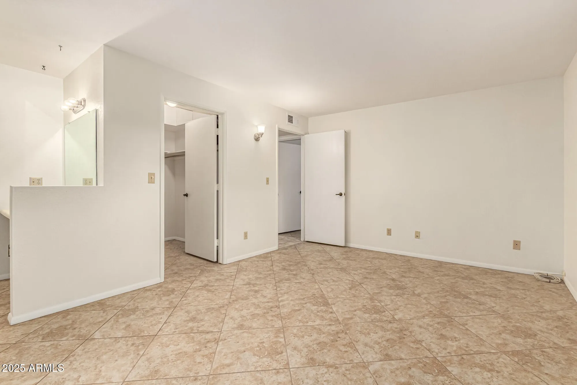 Property Slideshow image 20 of 32 | 1520 s abrego dr, Green Valley, AZ, 85614