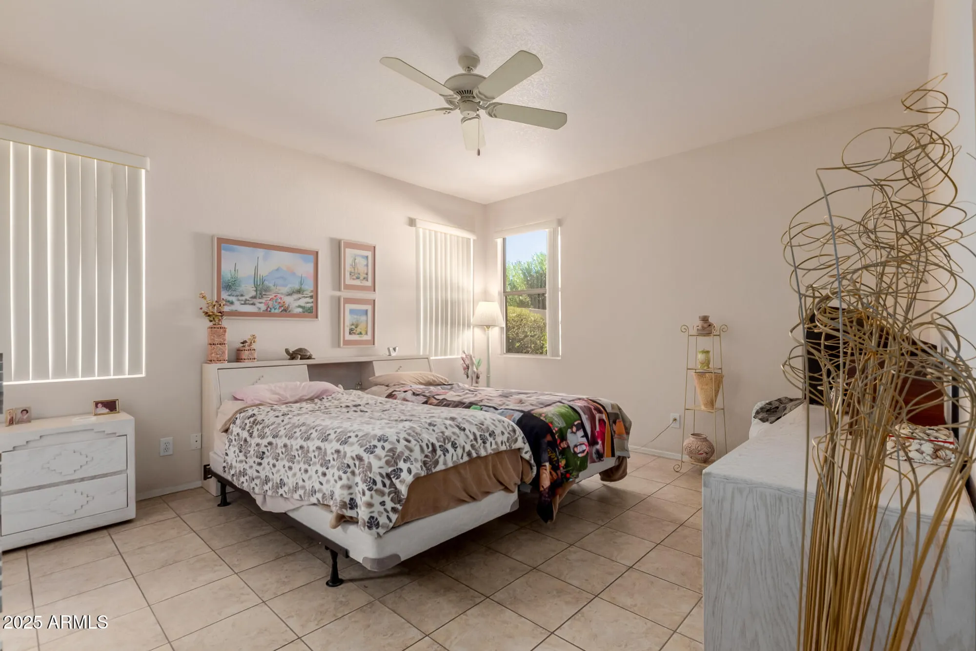 Property Slideshow image 7 of 14 | 17606 w wildberry dr, Surprise, AZ, 85374