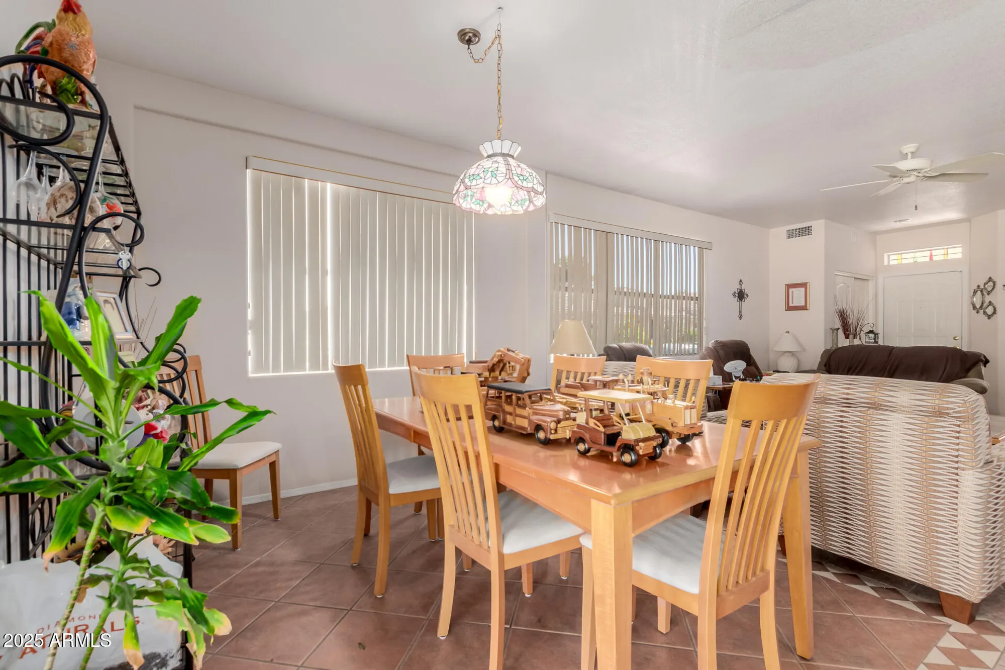 Property Slideshow image 5 of 14 | 17606 w wildberry dr, Surprise, AZ, 85374