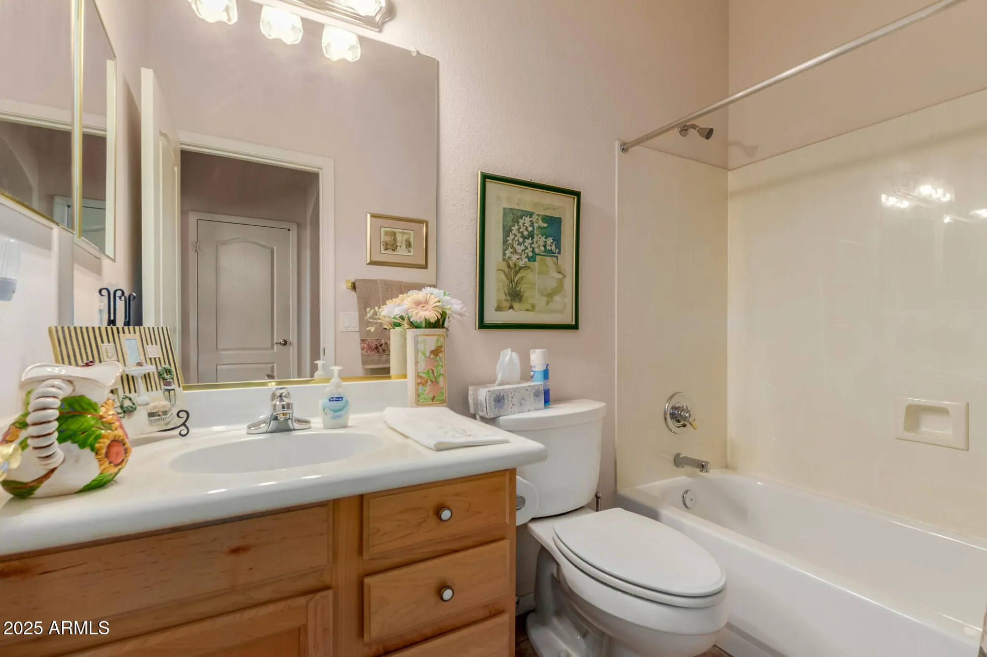 Property Slideshow image 11 of 14 | 17606 w wildberry dr, Surprise, AZ, 85374