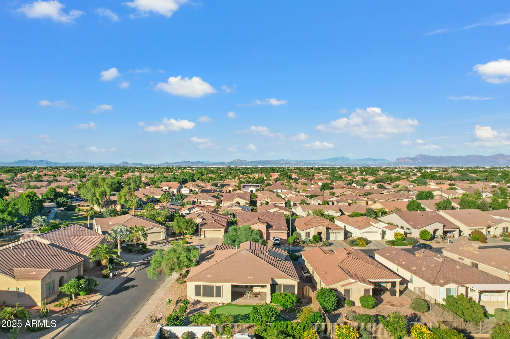 Property Slideshow image 13 of 61 | 4615 e sourwood dr, Gilbert, AZ, 85298