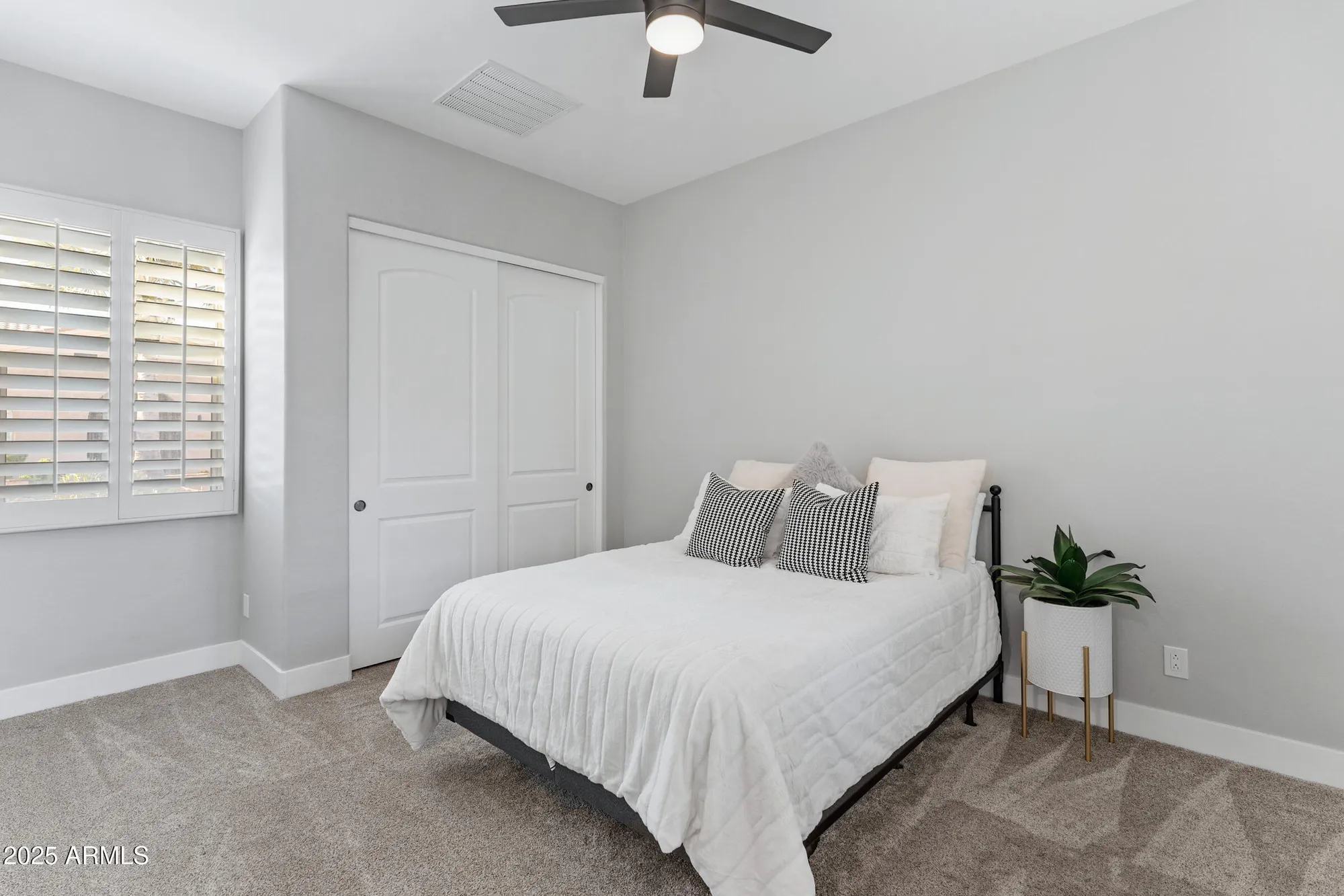 Property Slideshow image 43 of 61 | 4615 e sourwood dr, Gilbert, AZ, 85298