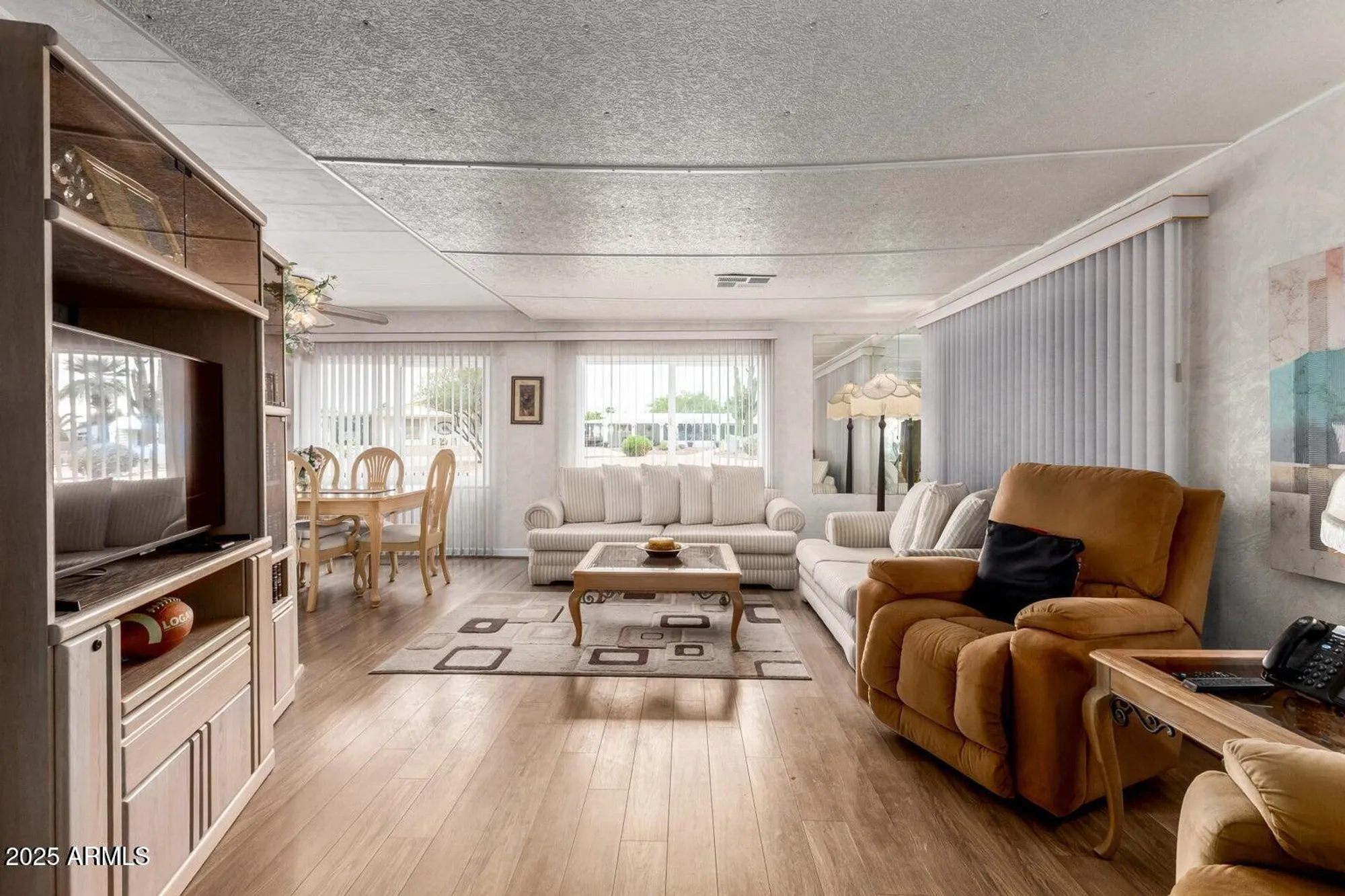 Property Slideshow image 4 of 32 | 506 s 81st pl, Mesa, AZ, 85208