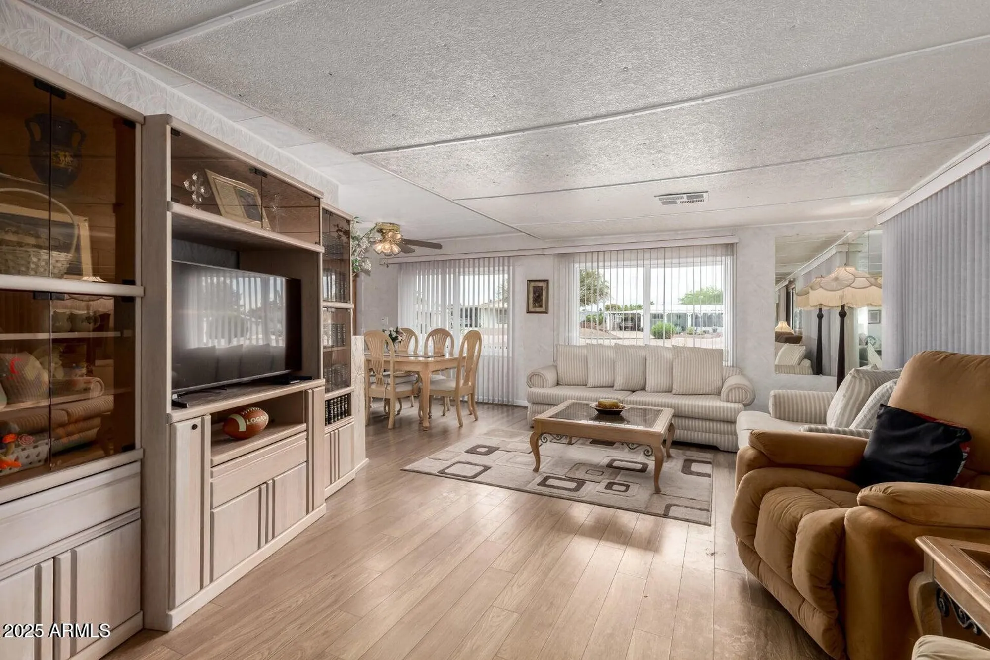 Property Slideshow image 5 of 32 | 506 s 81st pl, Mesa, AZ, 85208